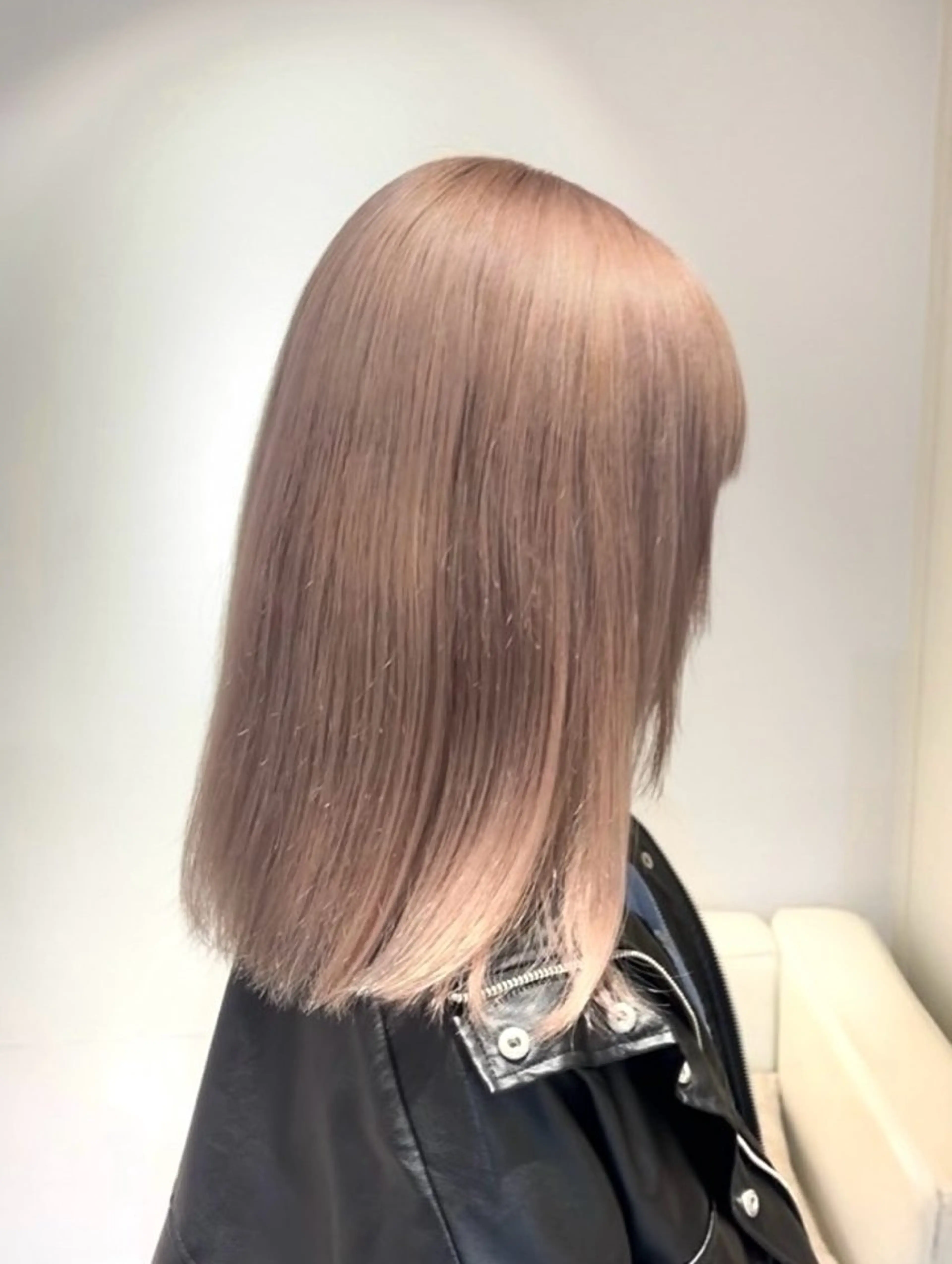 セミロング カラー ブリーチ ハイトーンカラー ヘアカラー 渋谷ハイトーン/ まぉまぉのヘアスタイル
