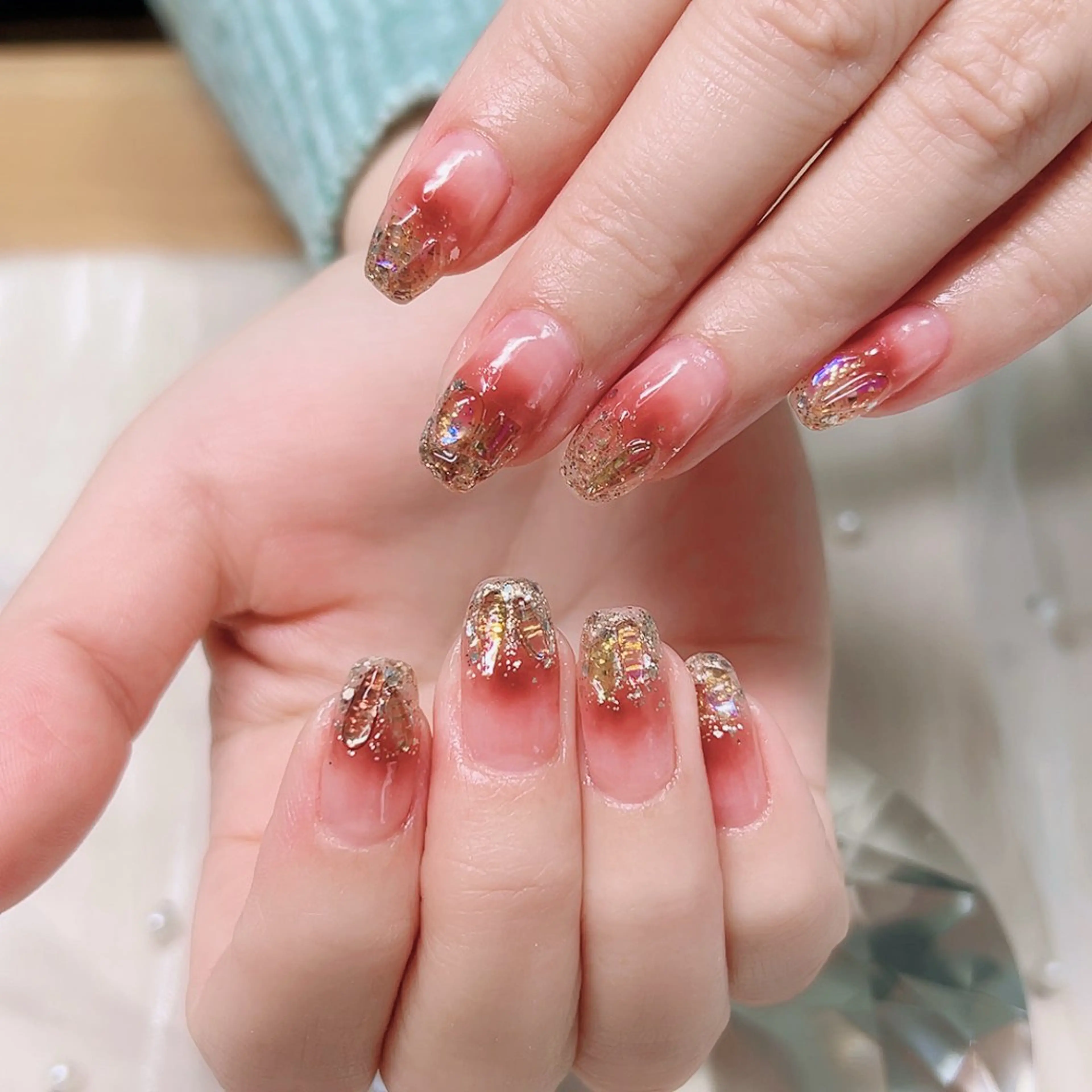 チークマグネットグラテーション、ラメグラテーションの写真