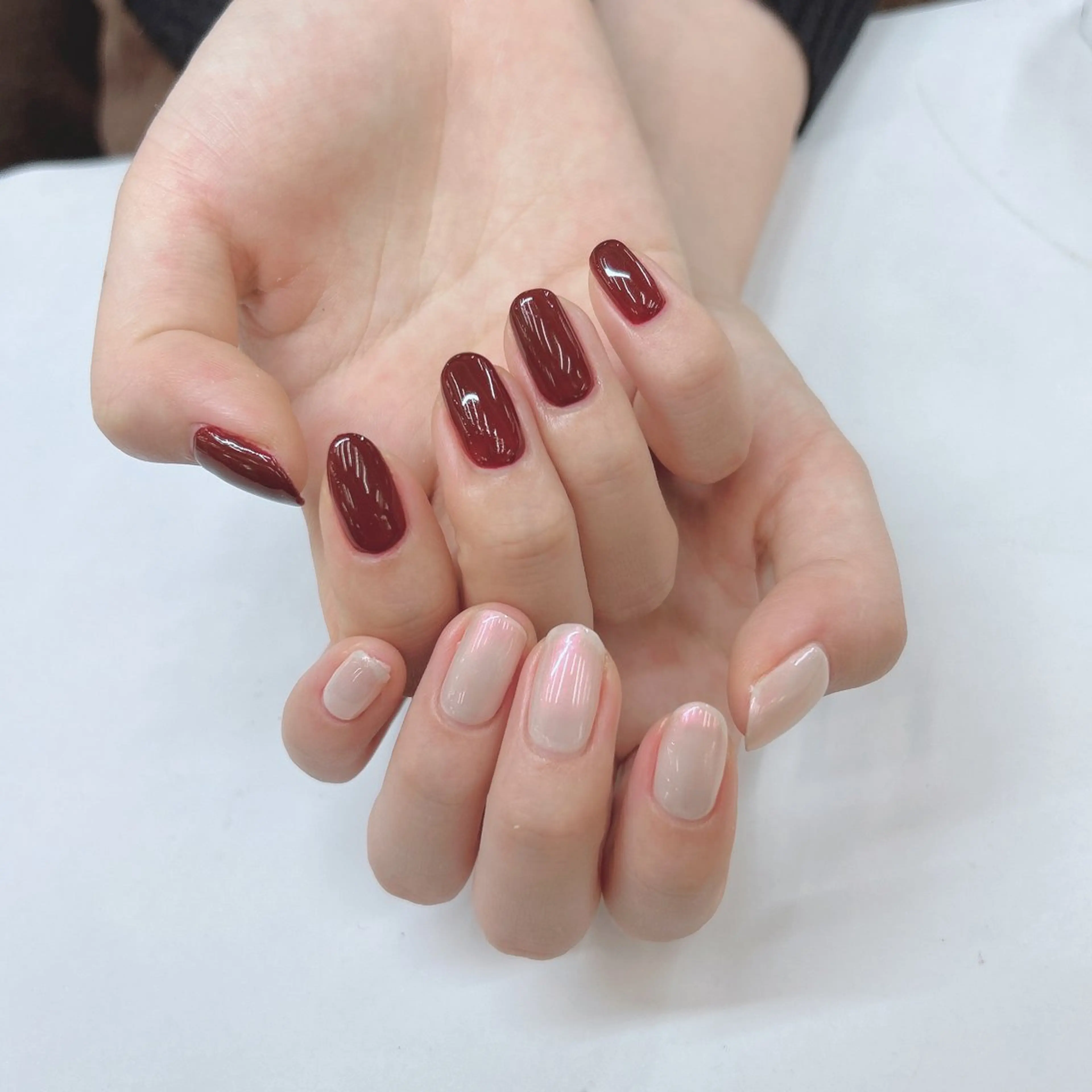 ネイル ボルドー MAXKELLY TSUGUMIのネイルデザイン