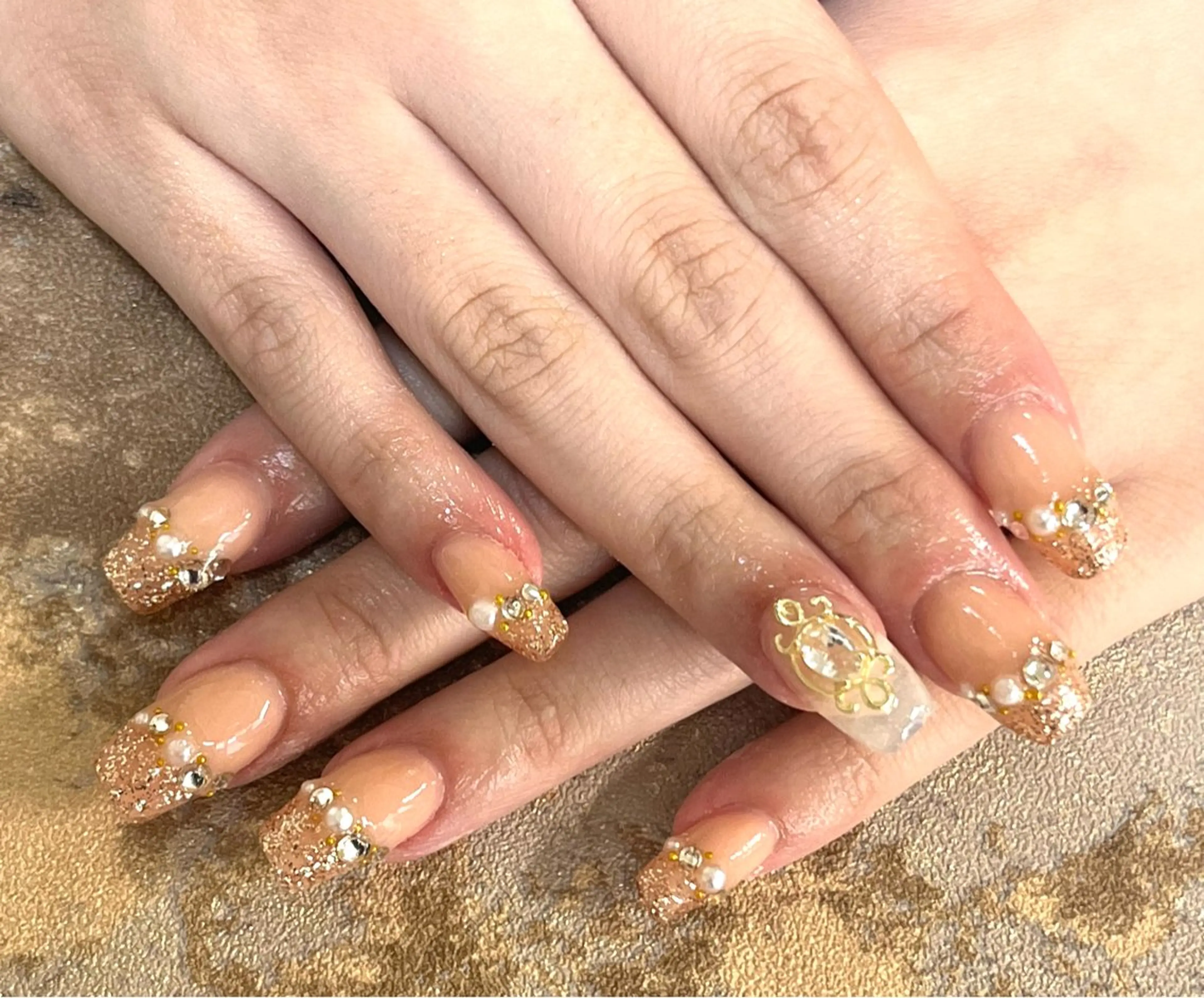 ネイル スカルプネイル ストーンネイル plaisir プレジールネイルのネイルデザイン