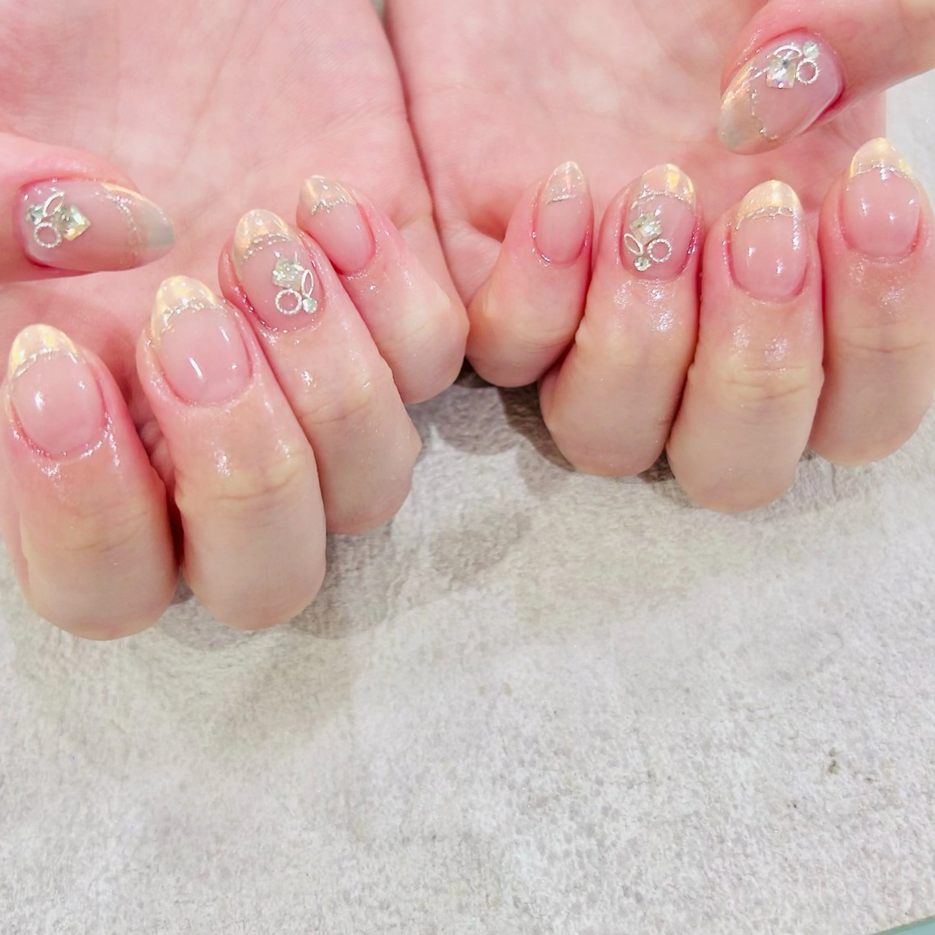 ネイル ストーンネイル ハンドネイル muum_nail 新宿2分 三丁目1分のネイルデザイン