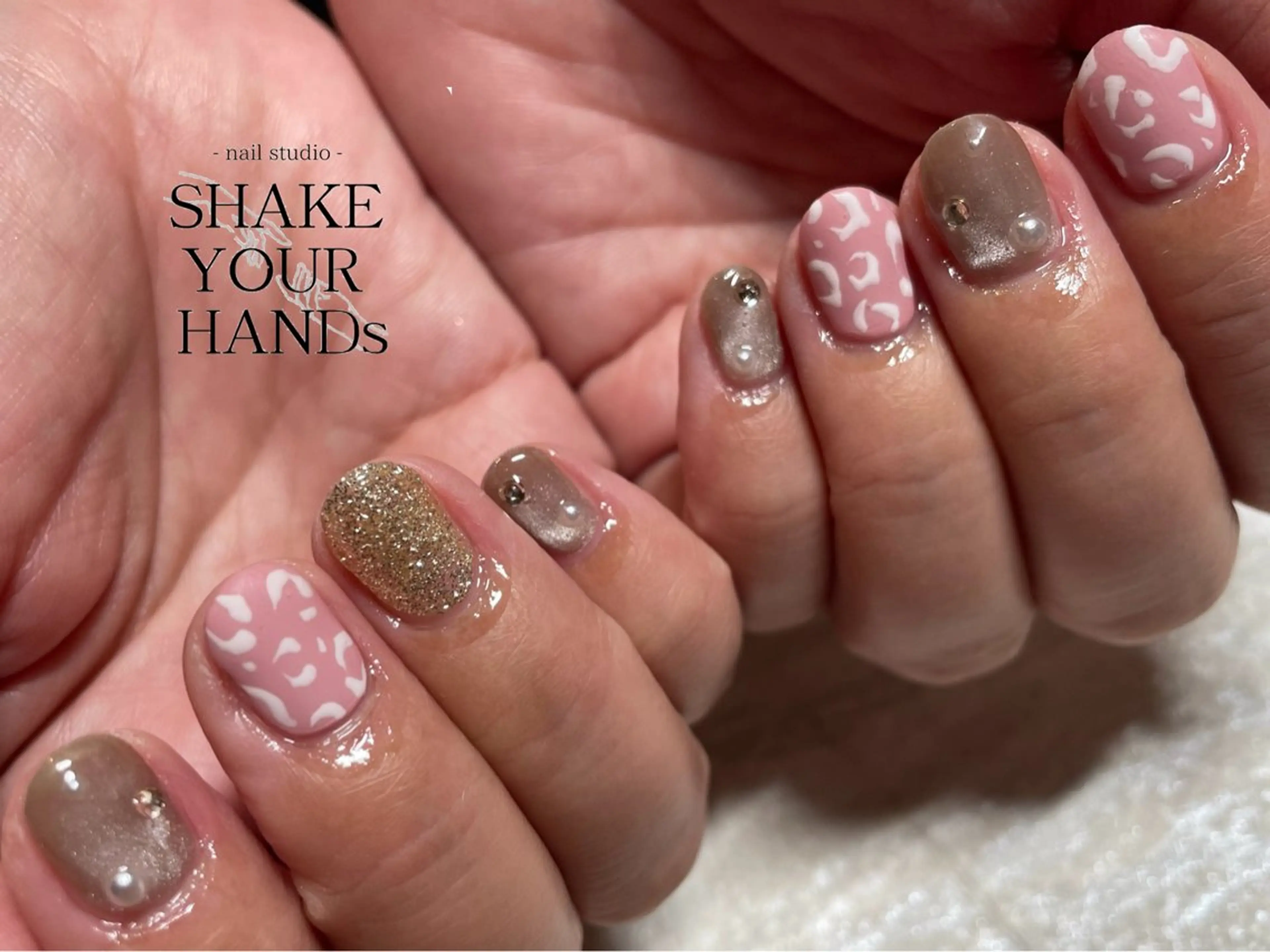 ネイル ネイルスタジオ シェイクユアハンズのネイルデザイン