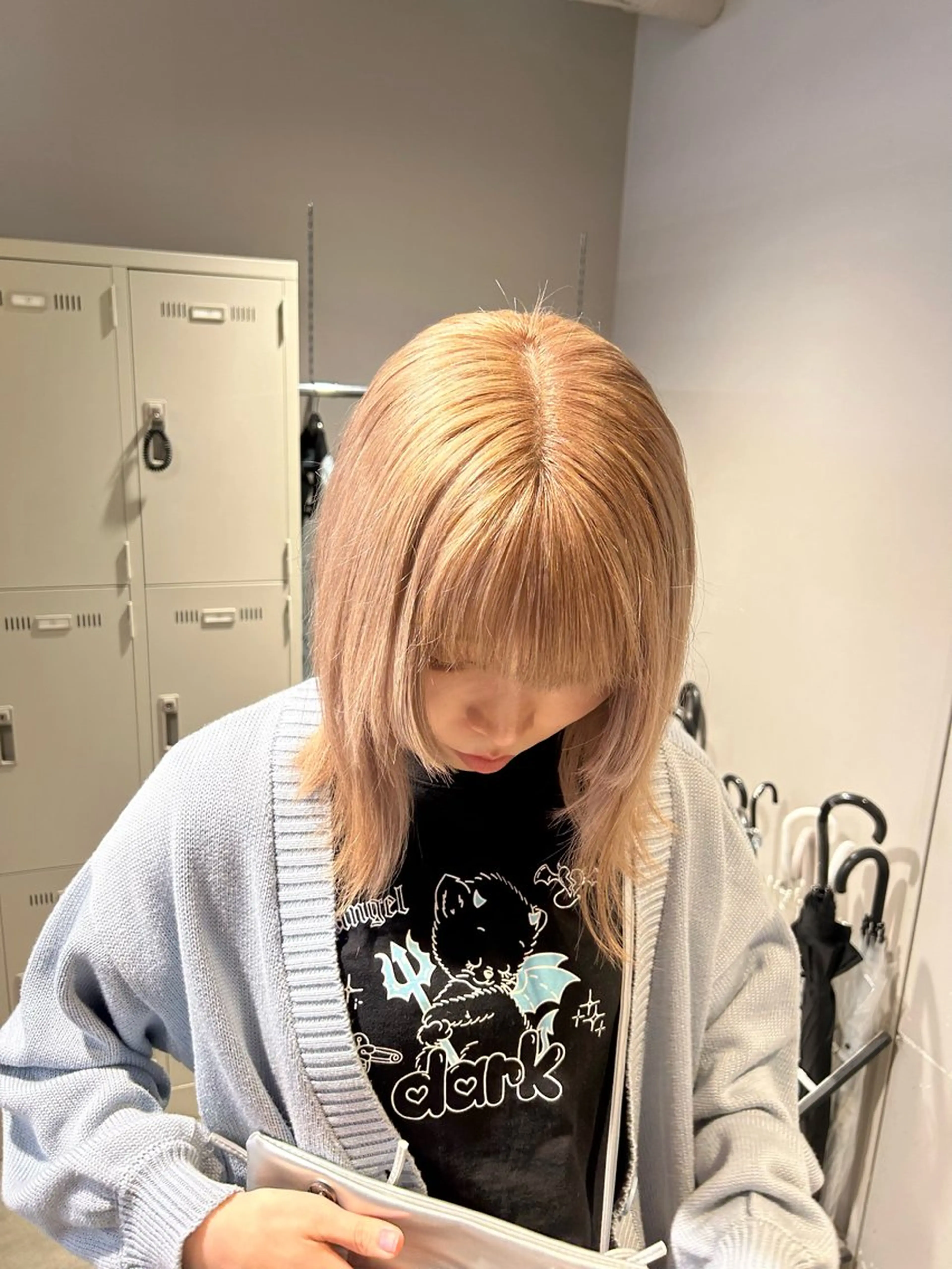 カラー ヘアカラー トリートメント 透明感ベージュ🤎 ナチュラルレイヤーのヘアスタイル