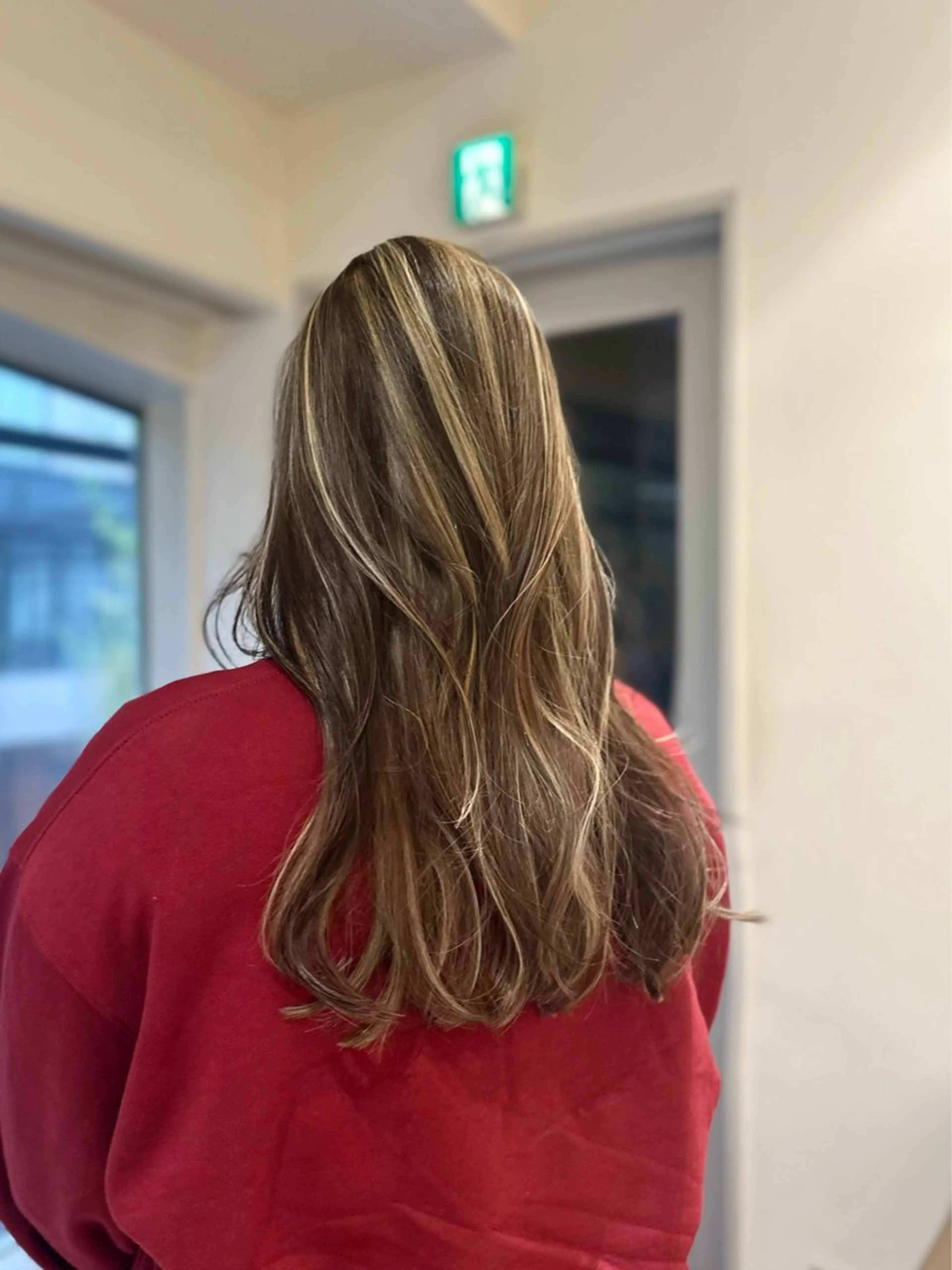 ロング カラー ベージュカラー ハイライトカラー ハイライト ヘアカラー 🤍ハイライト/ レイヤー/銀座🤍のヘアスタイル