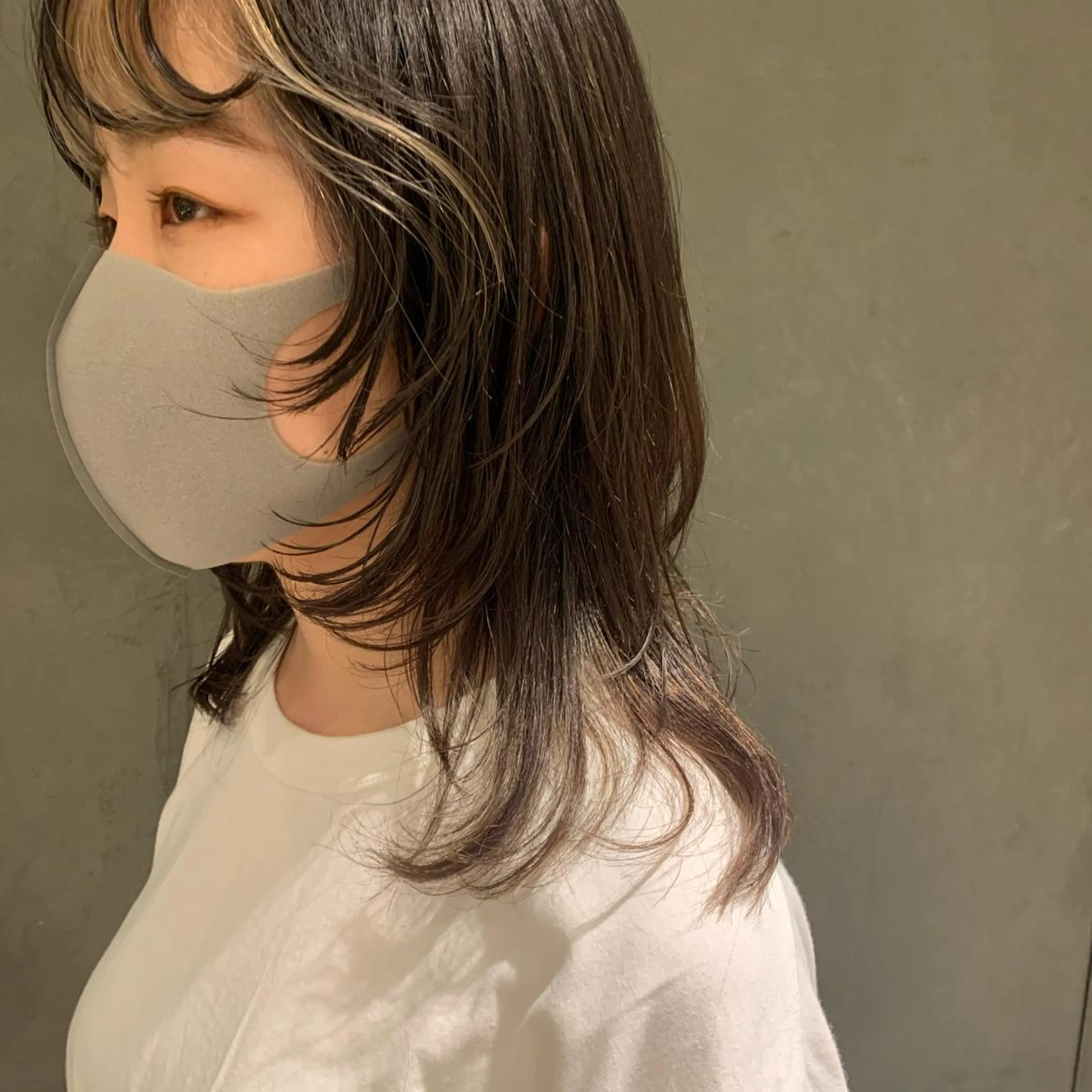 ロング カラー SAKINO. ベージュカラーのヘアスタイル