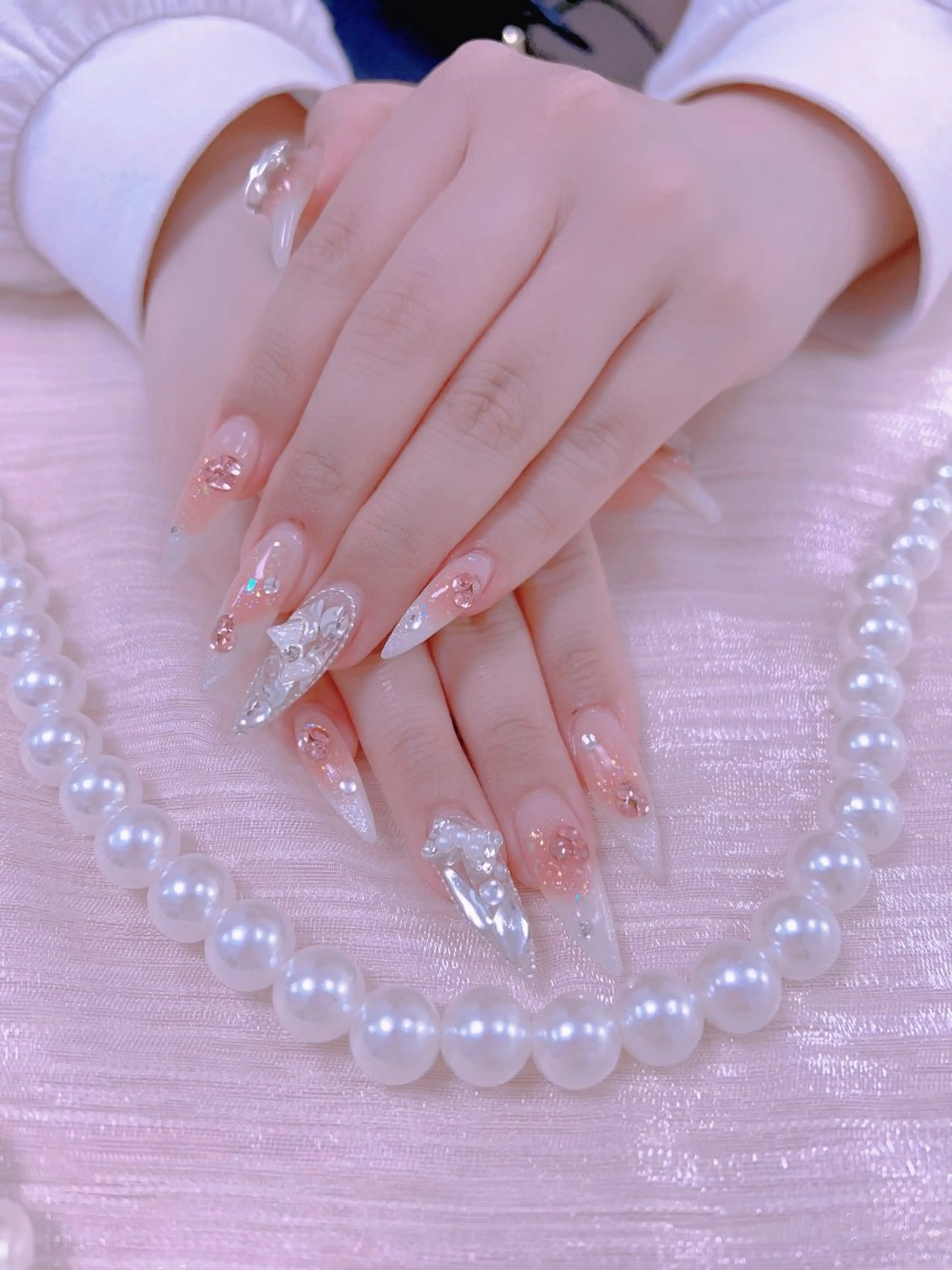 ネイル はぴねす所属・横浜 美夢のネイルデザイン