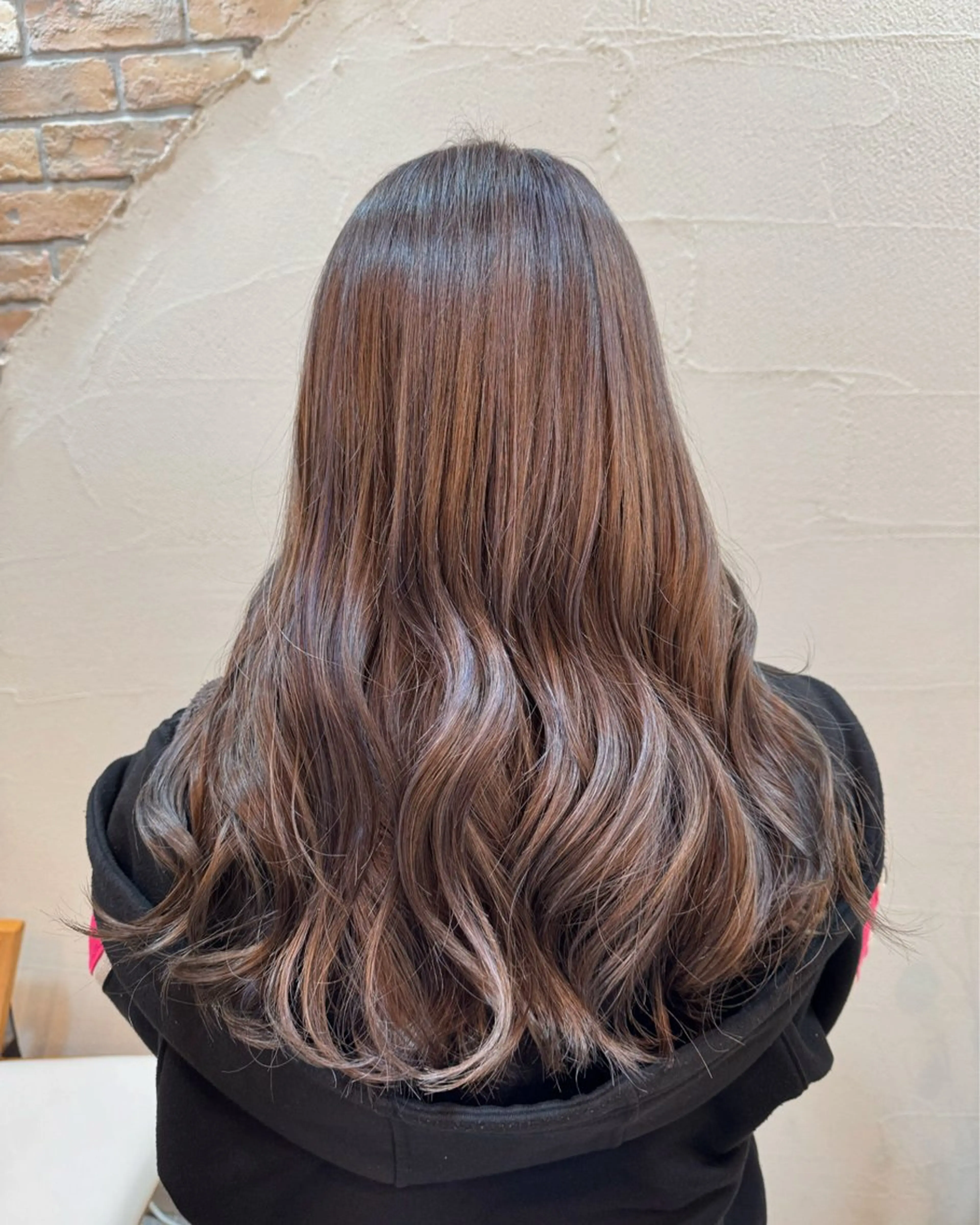 ロング カラー 韓国風🇰🇷レイヤ ーKEI🇰🇷のヘアスタイル