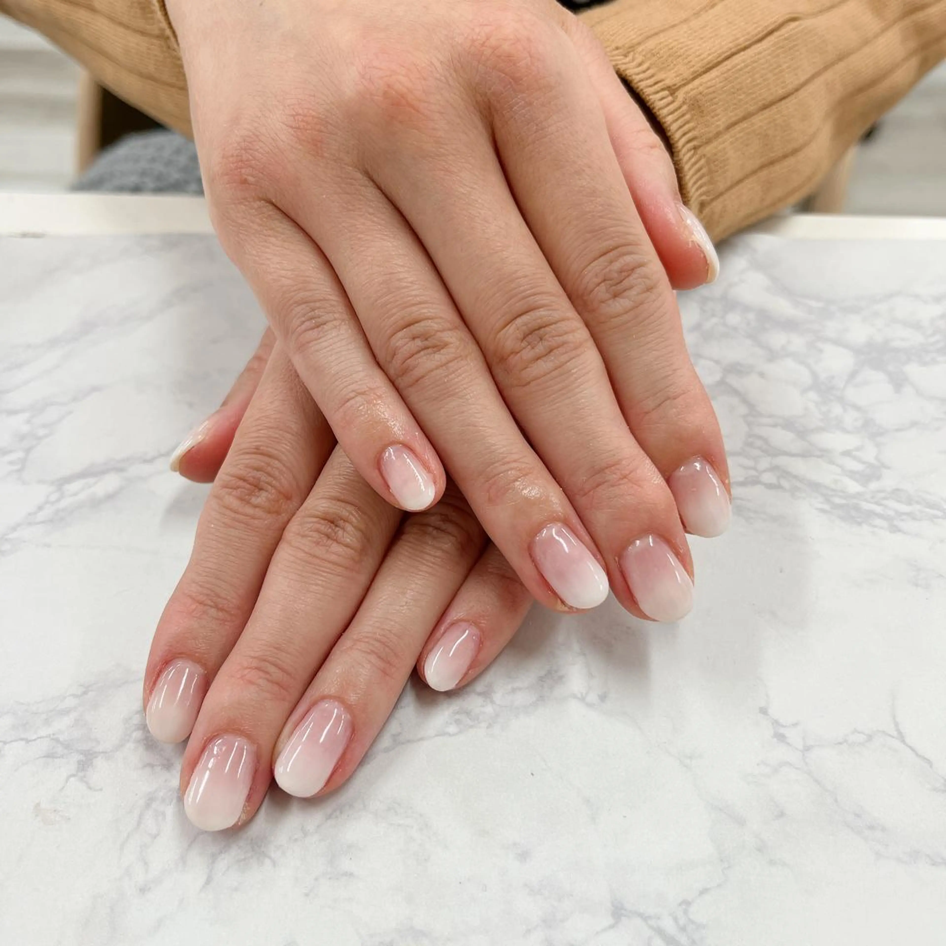 ネイル グラデーション シンプルネイル Bianca TORII🌞のネイルデザイン