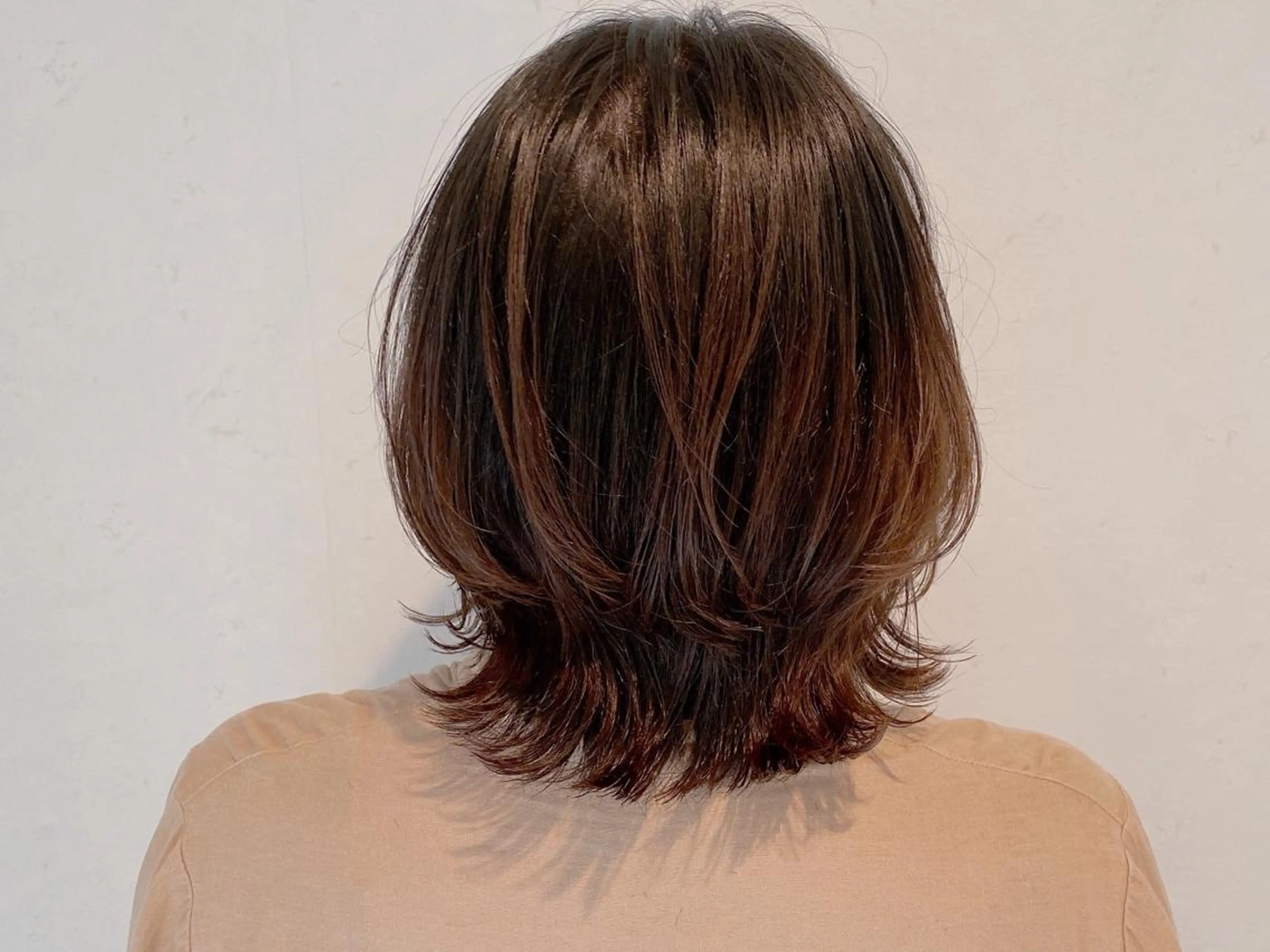 ミディアム 伊藤 さやかのヘアスタイル