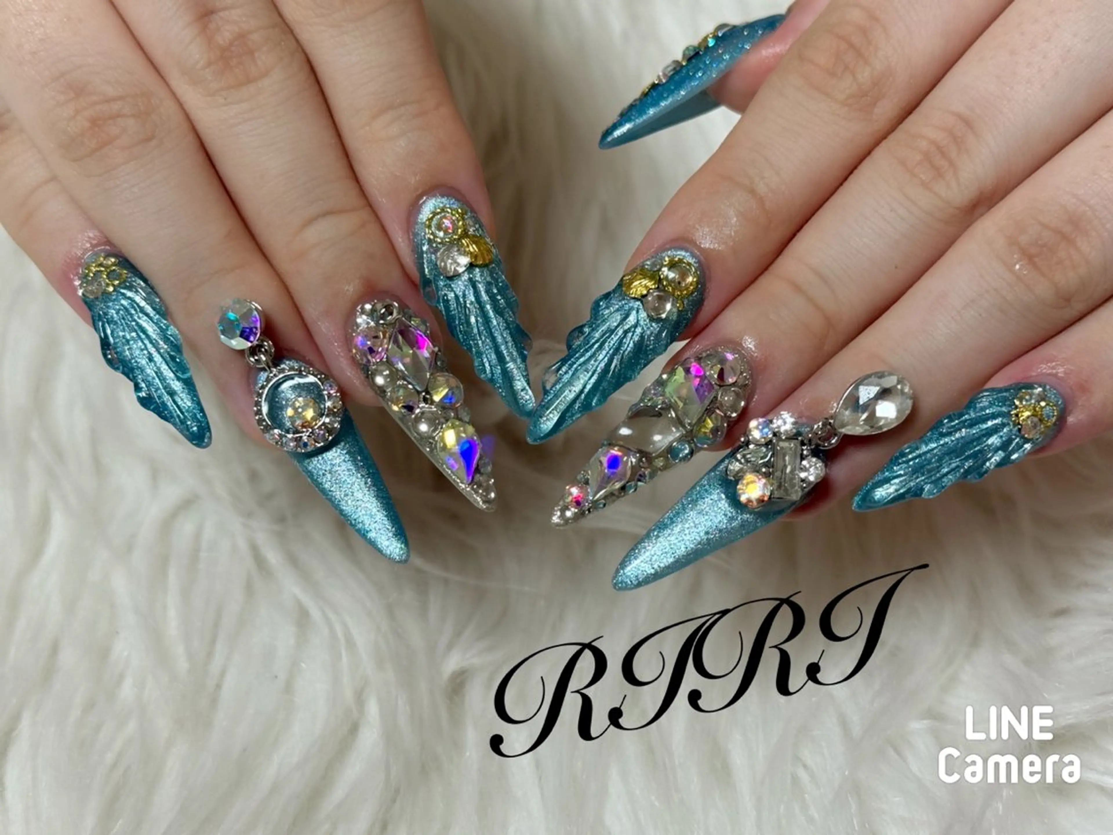 ネイル ブルー ジェルネイル ロングネイル スカルプネイル シンプルネイル riri オーナーのネイルデザイン