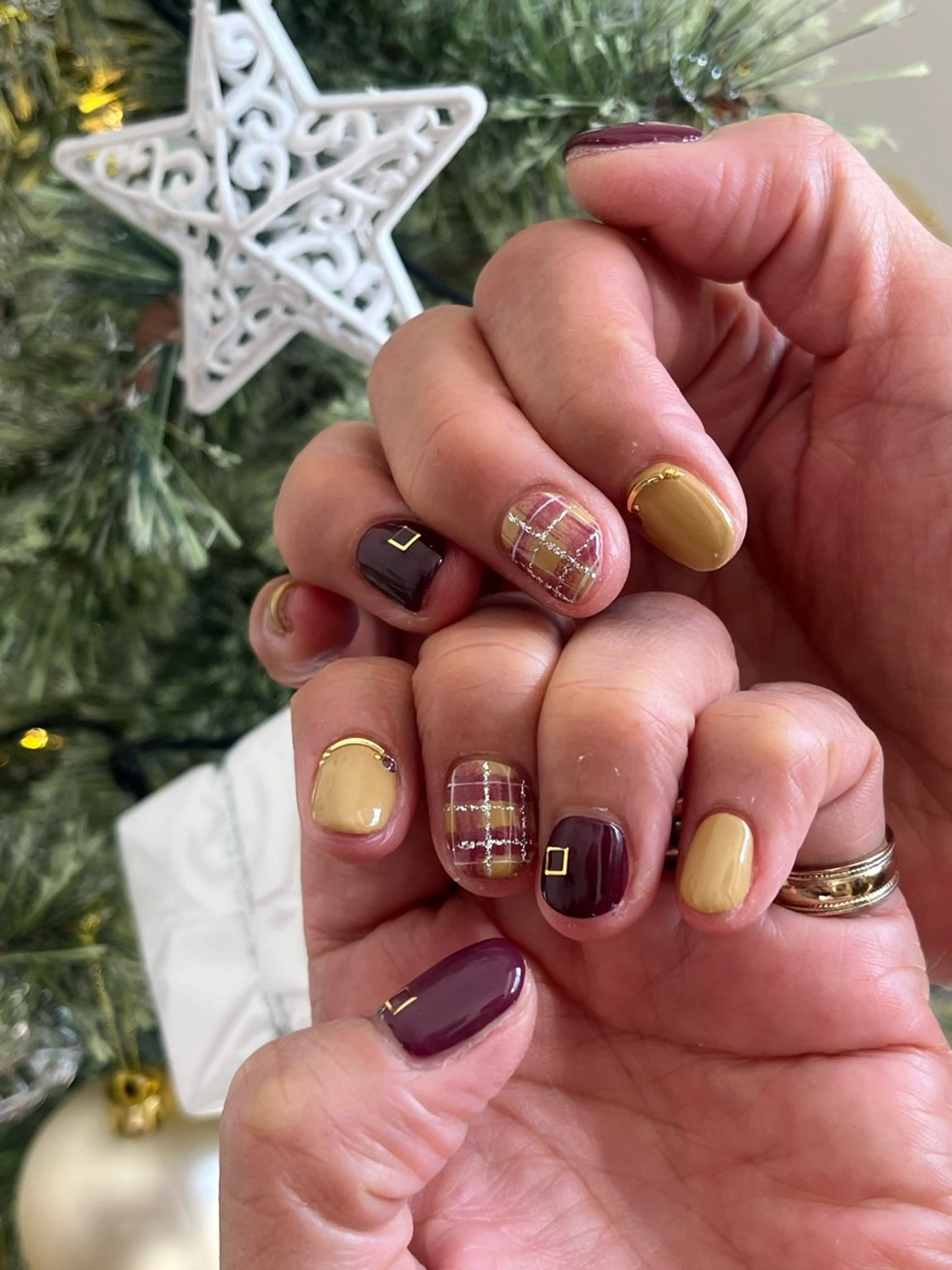 ネイル elen南越谷 Rina𖥔⋱のネイルデザイン