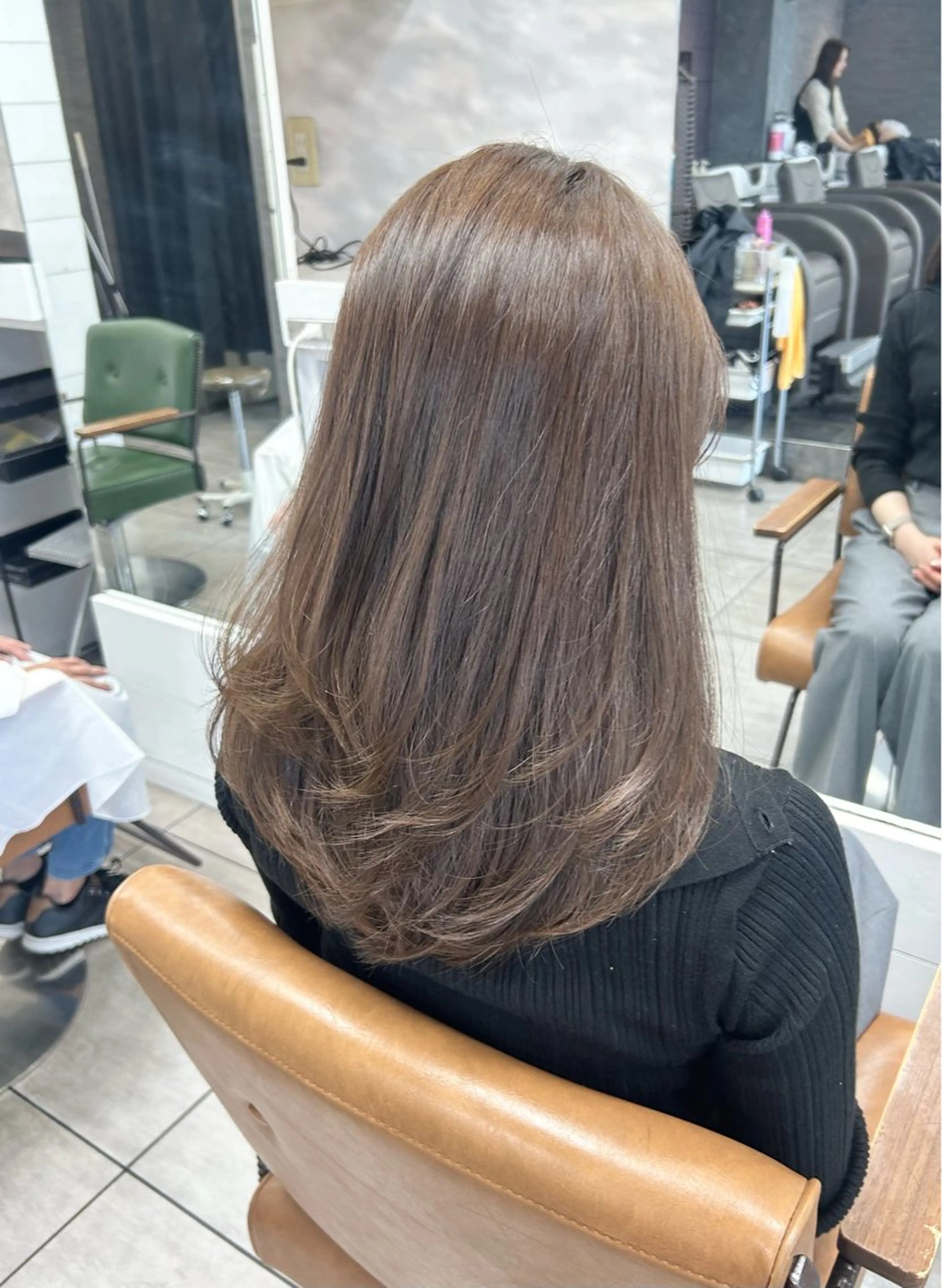 ミディアム レイヤーカット カット ヘアカラー 🫧艶髪カラー🫧 森本くるみのヘアスタイル