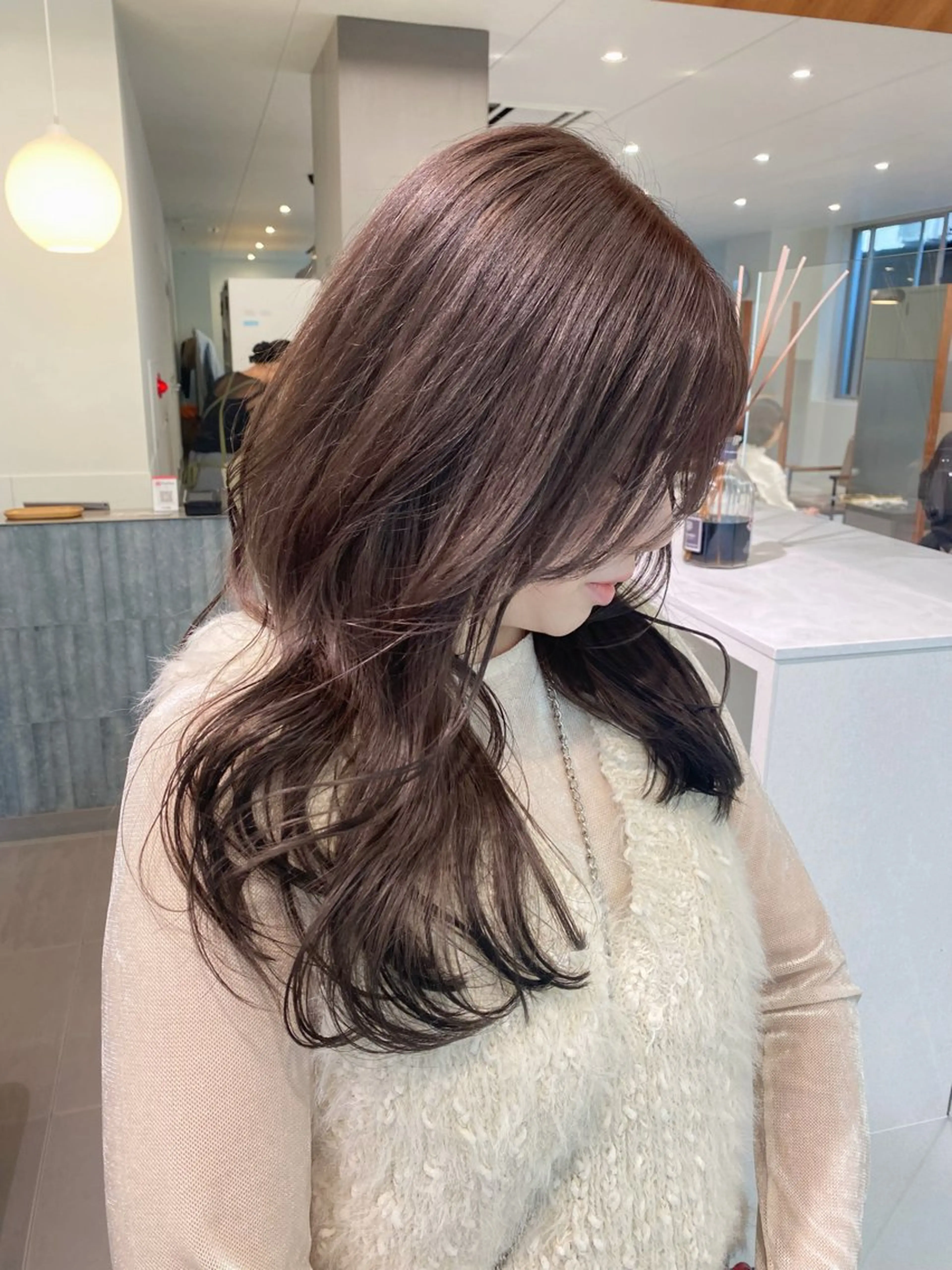 ロング レイヤーカット 🎀透明感× 暖色カラーつな🎀のヘアスタイル