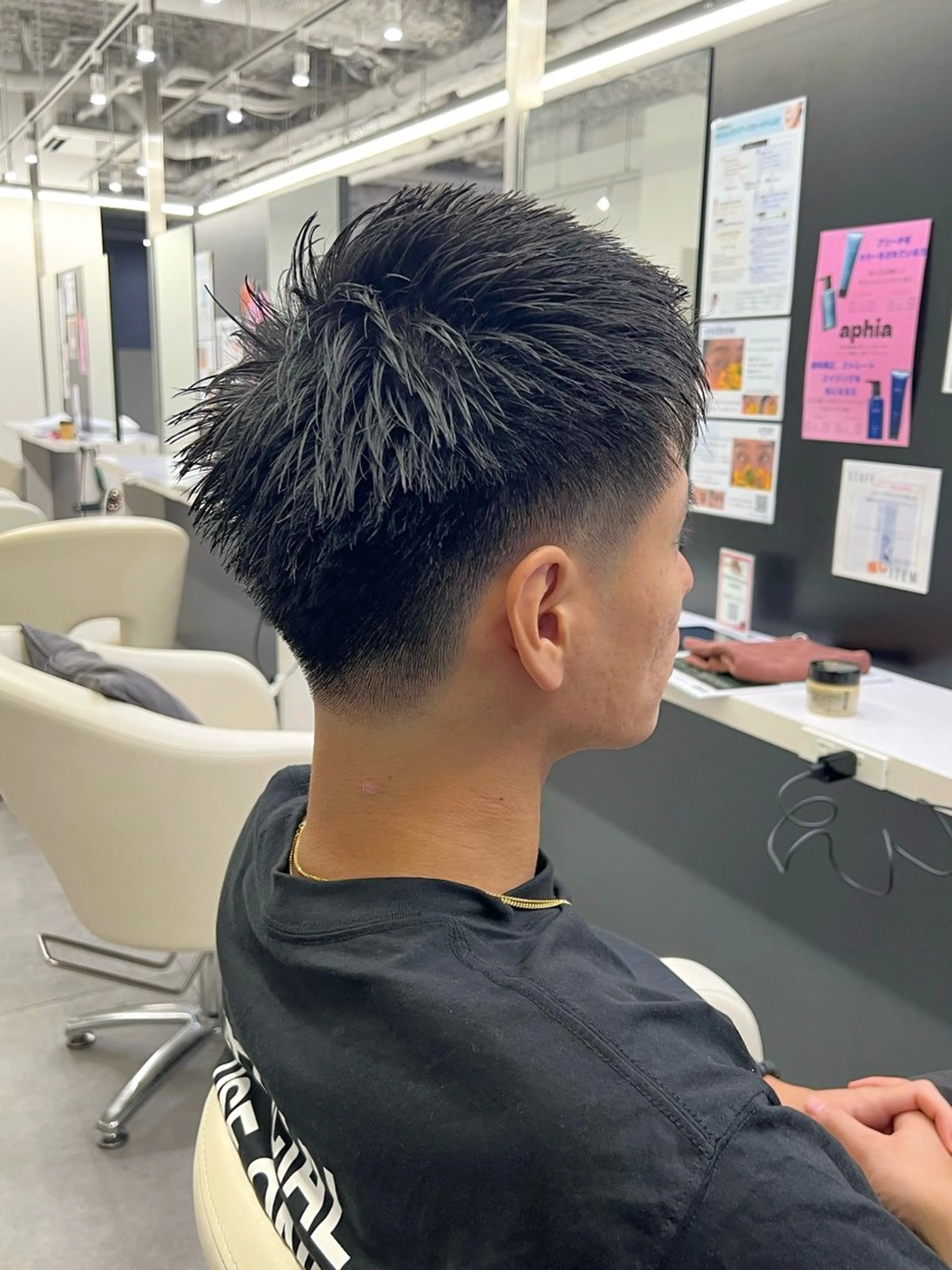 メンズ フェードカット カット パーマ ナチュラルヘア/ 似合わせ/三宅 昌太のヘアスタイル