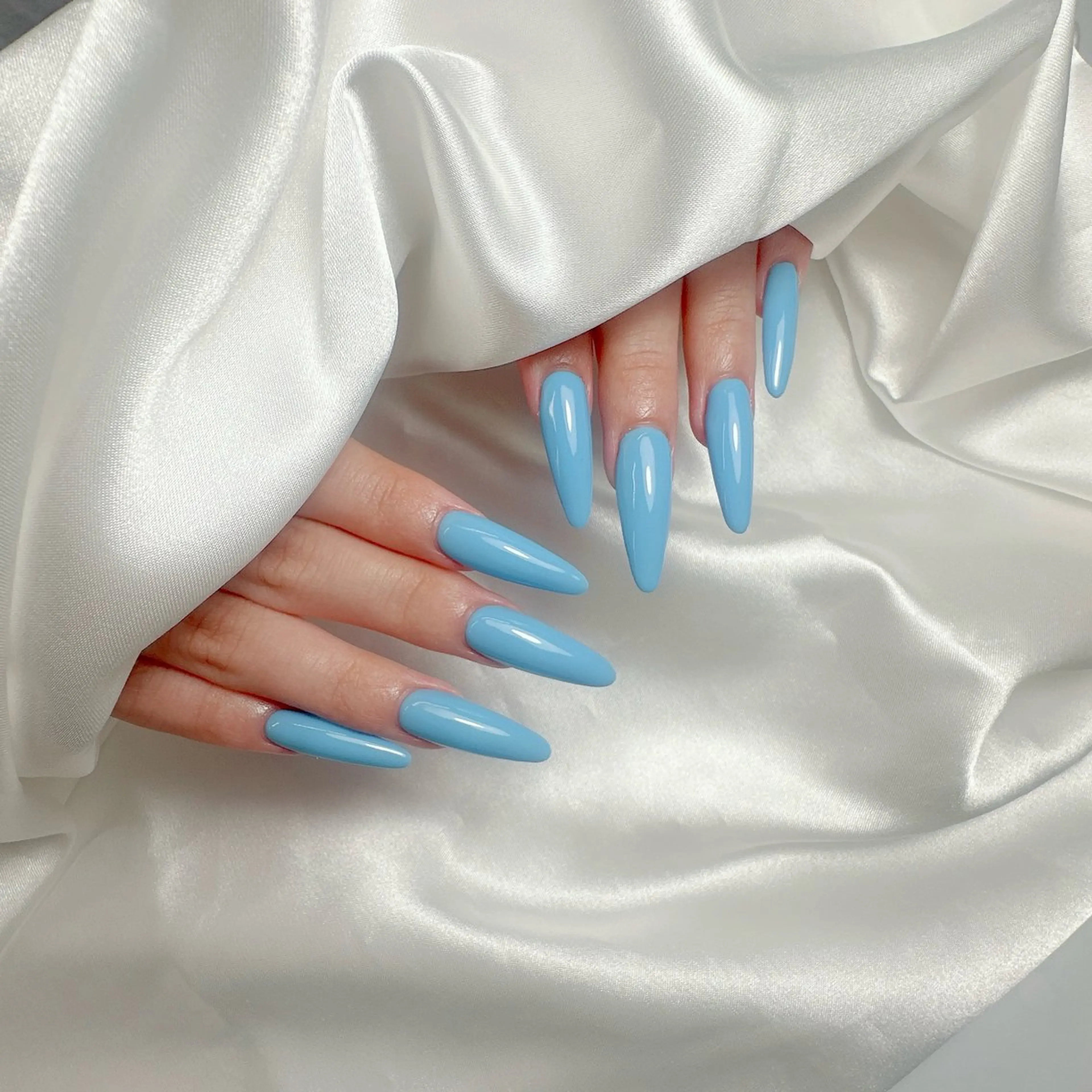 (オフなし)HANDチップ長さ出し+ワンカラーの写真