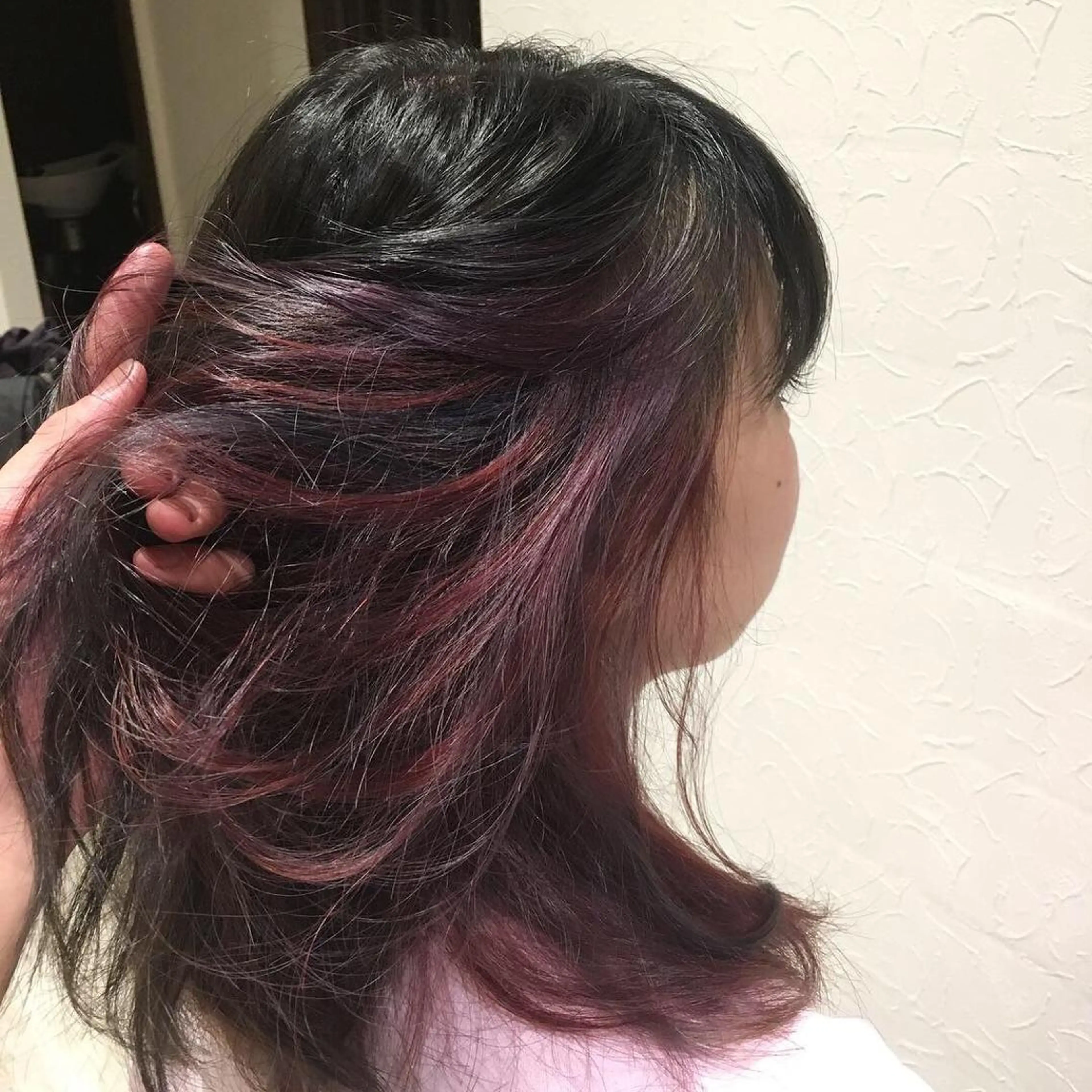 ミディアム カラー アッシュ ブルーカラー インナーカラー ピンクカラー パープルカラー 【モニター募集】 三宅航平のヘアスタイル