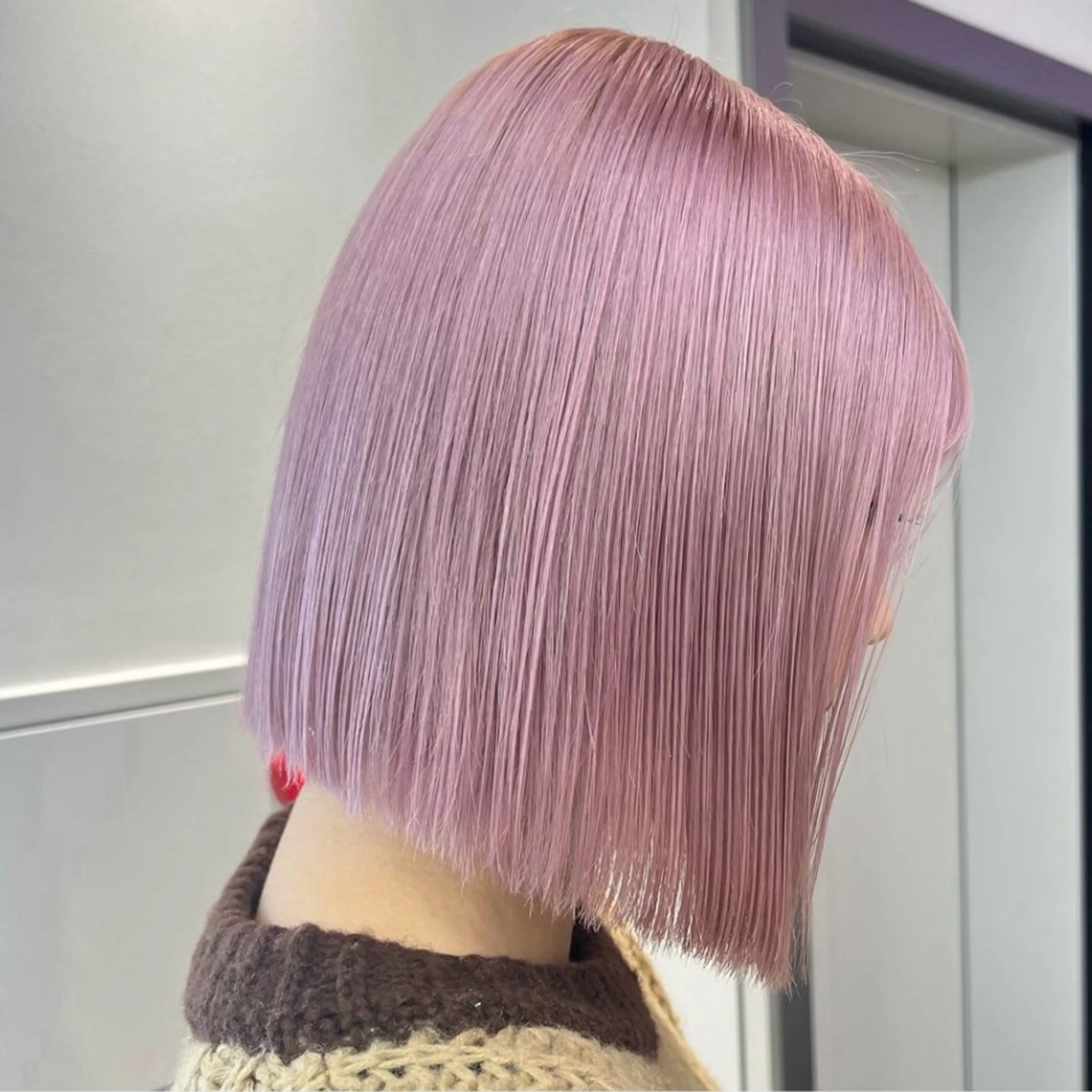 ショート カラー ブリーチ ダブルカラー ハイトーンカラー ピンクカラー ホワイトピンク ヘアカラー トリートメント 🌼動き×透明感🩵 ハイトーン/ナナのヘアスタイル