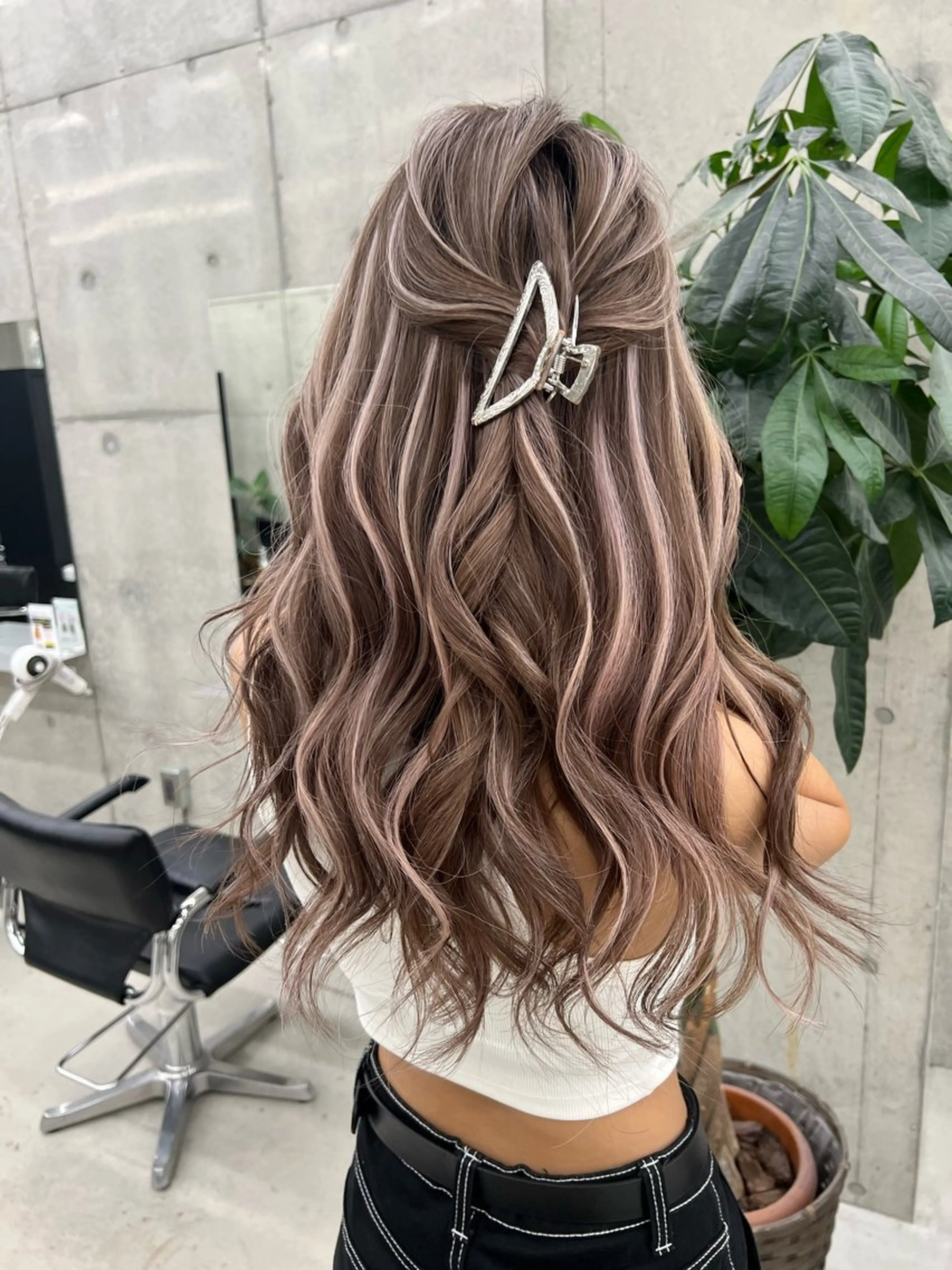 ロング カラー 齋藤 梨乃のヘアスタイル