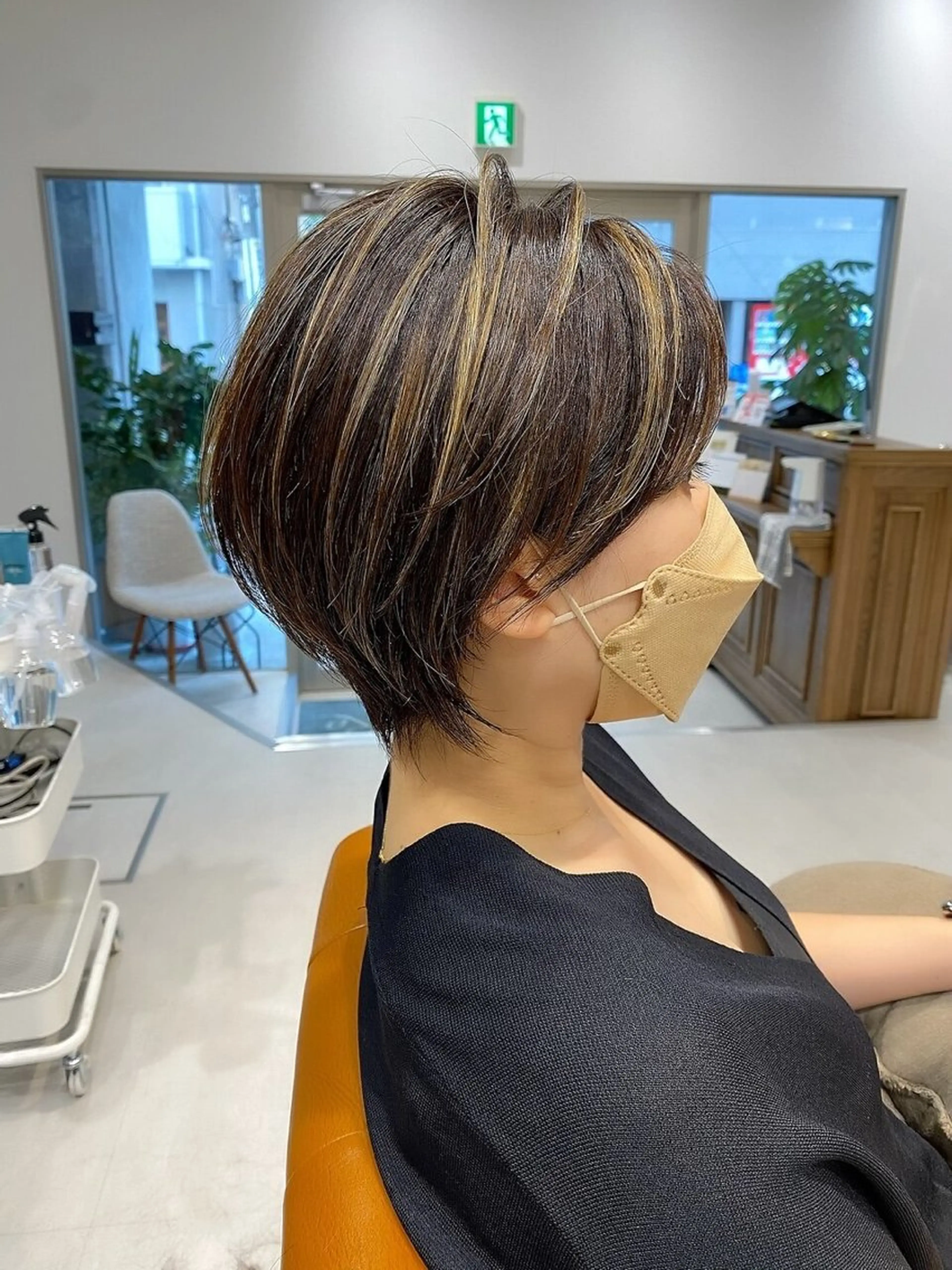 ショート 佐々木 玲のヘアスタイル