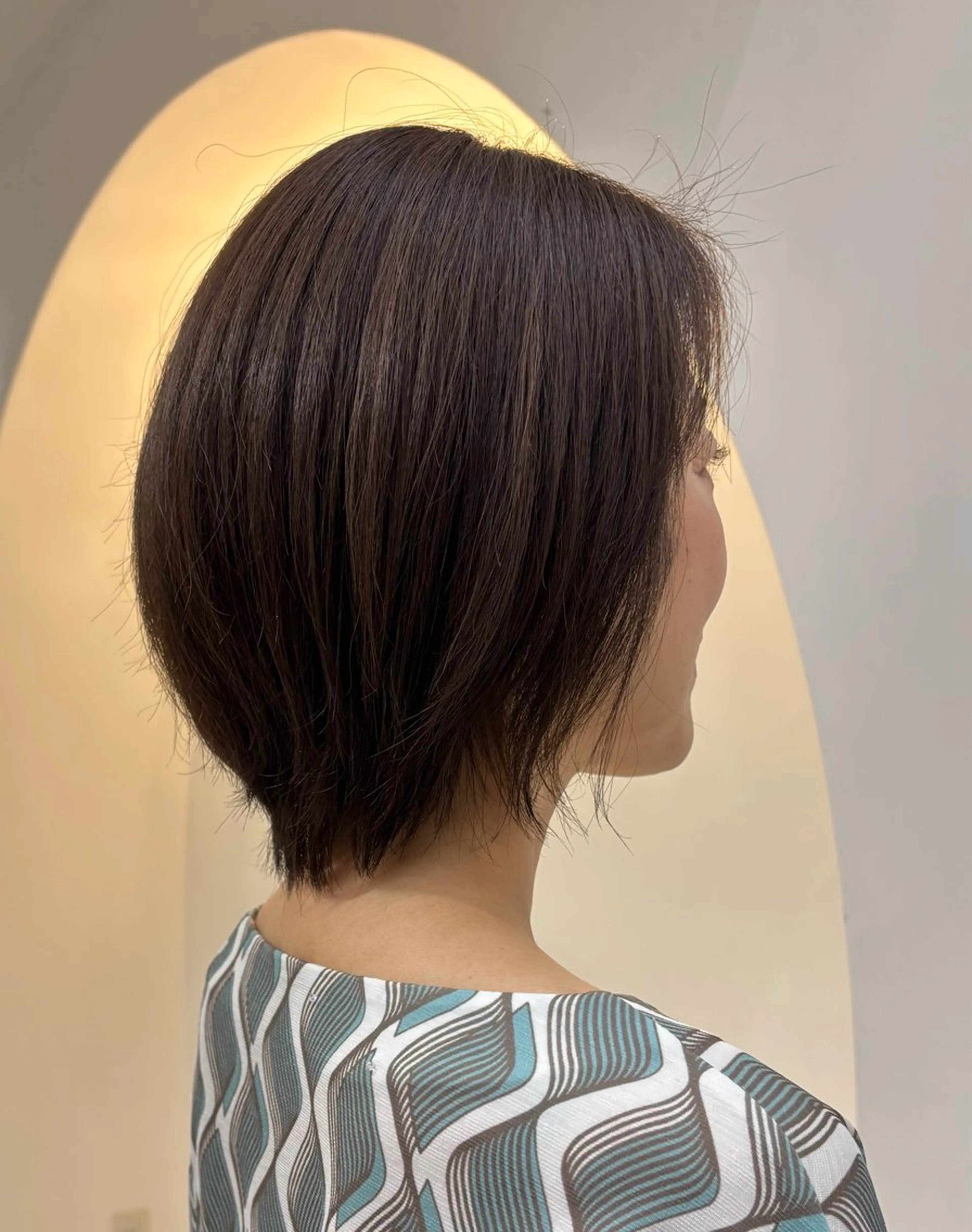 ショート カラー 伊藤 ゆいなのヘアスタイル