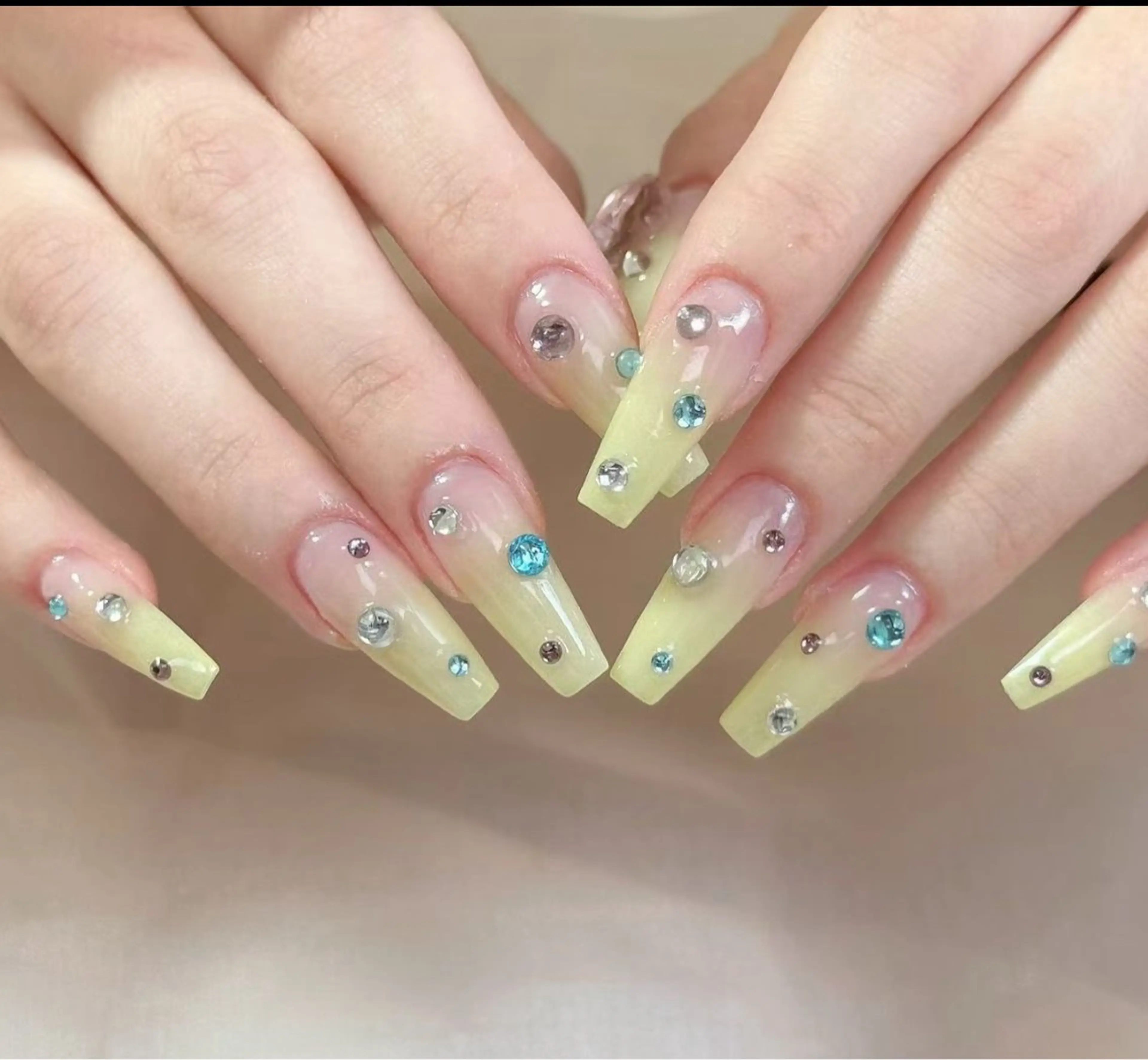 ネイル sunnynail 小桃のネイルデザイン