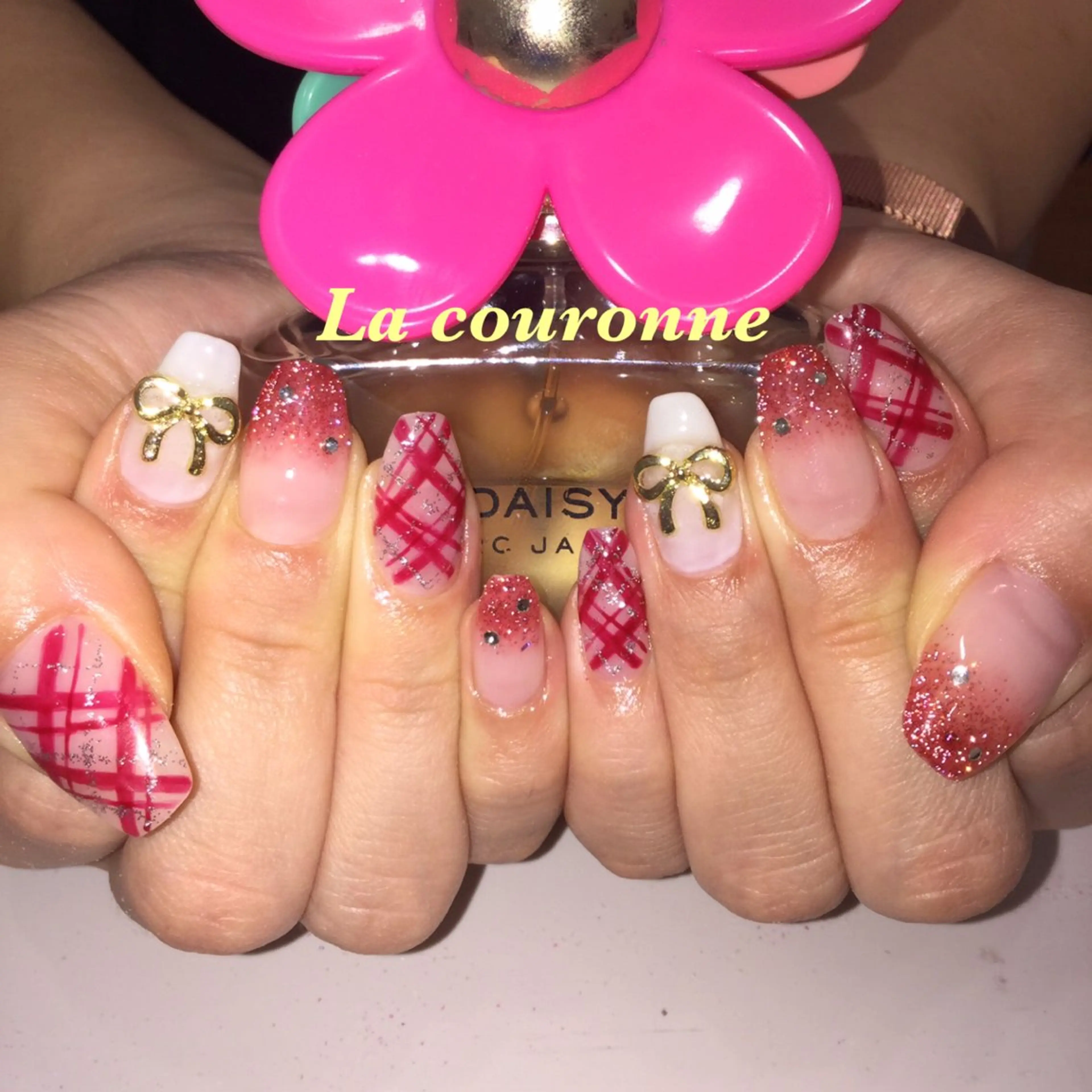ネイル ハンドネイル Lacouronne NATSUMIのネイルデザイン