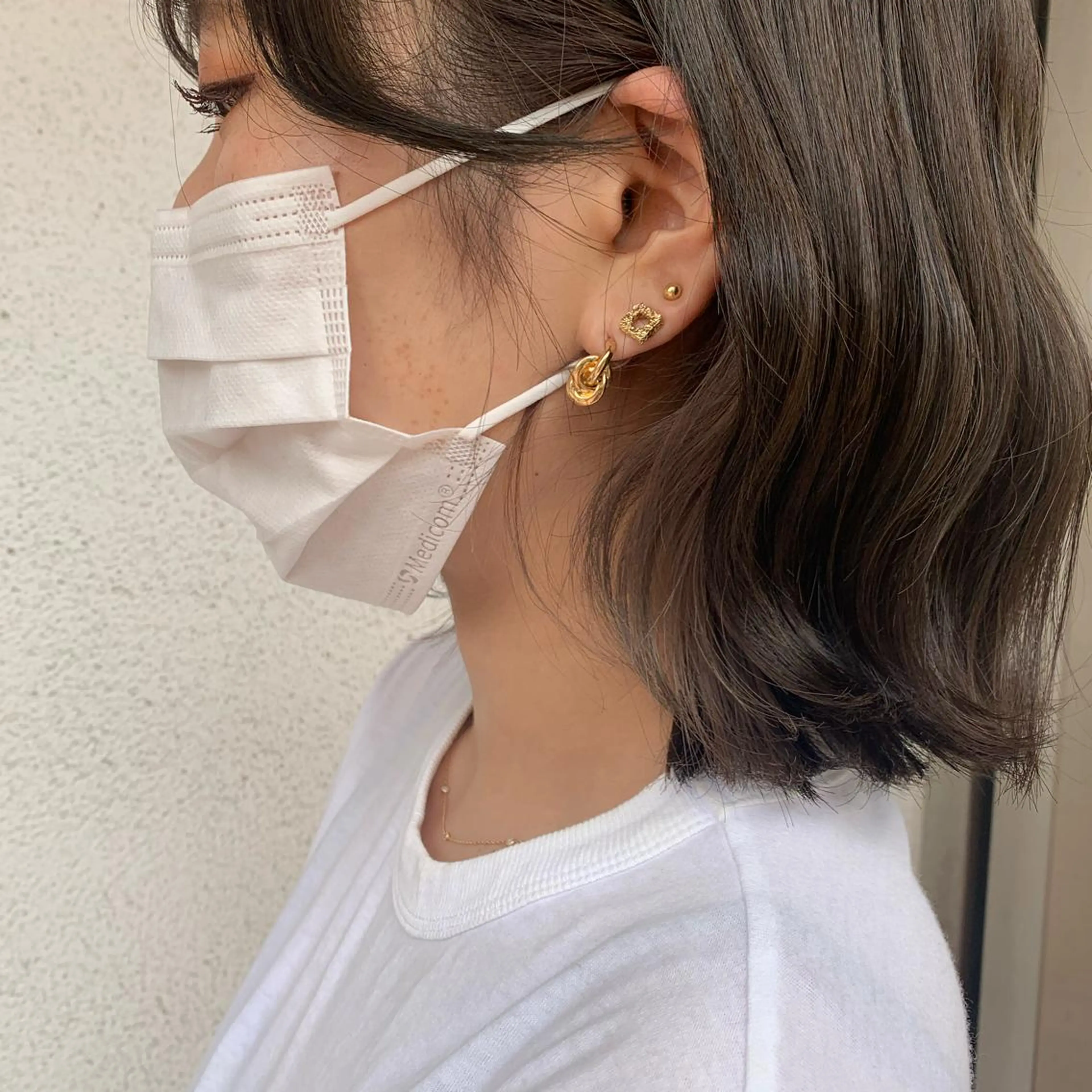 ミディアム カラー イヤリングカラー グレージュ 韓国🇰🇷髪質改善 Chisaki치사키のヘアスタイル