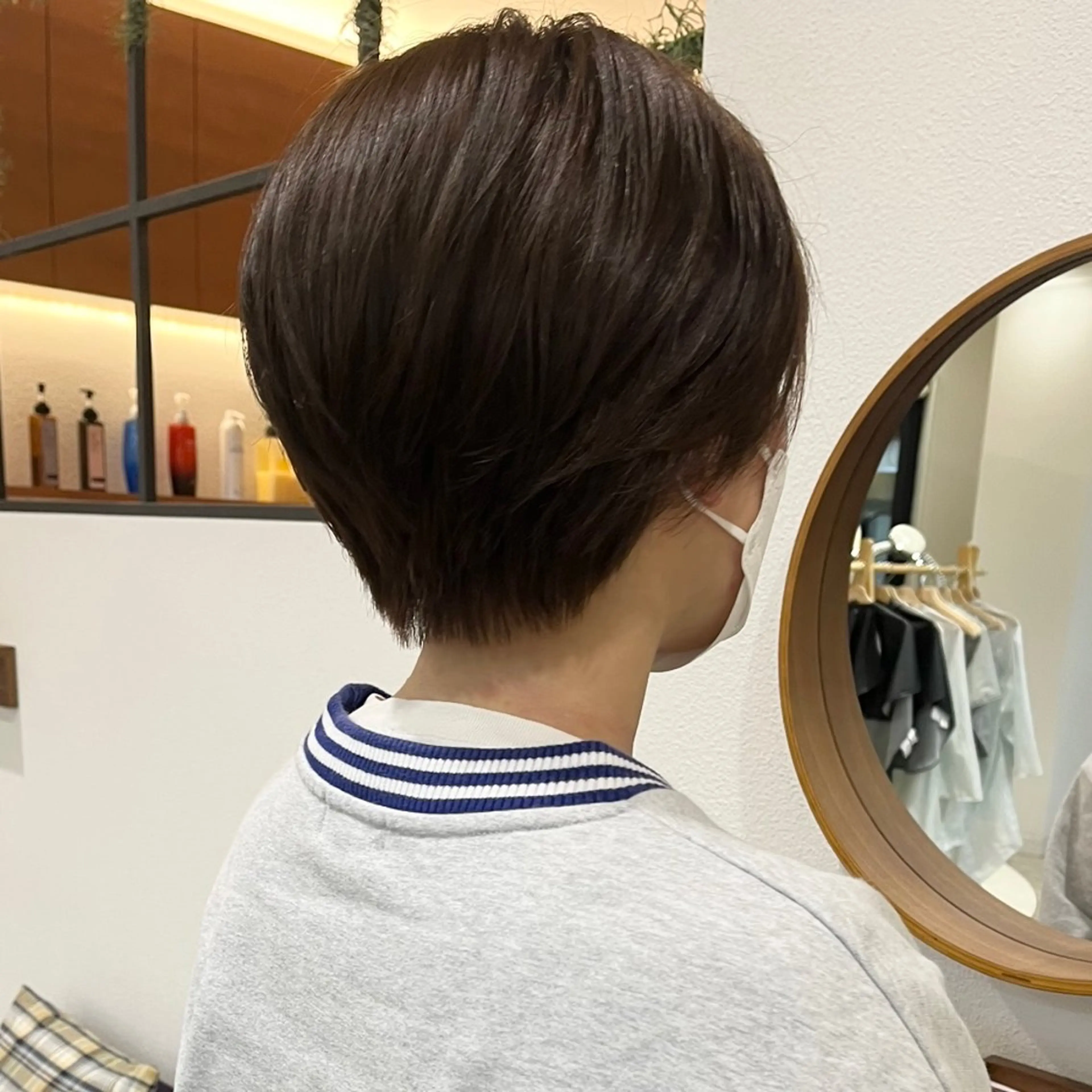 ショート モモ🍑 レイヤー/ボブ/暖色のヘアスタイル