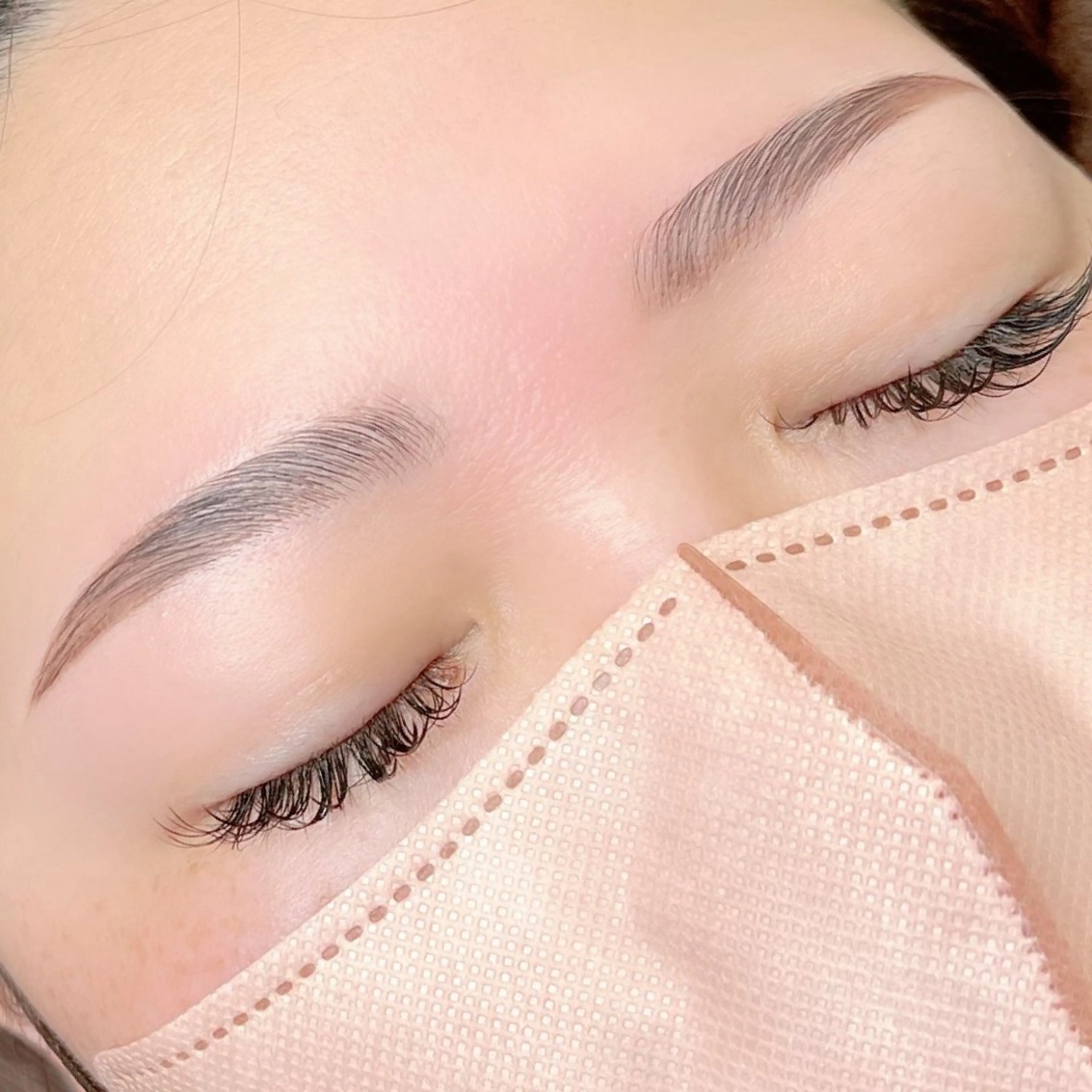 アイブロウ ハリウッドブロウリフト Eye lashのマツエク・マツパデザイン