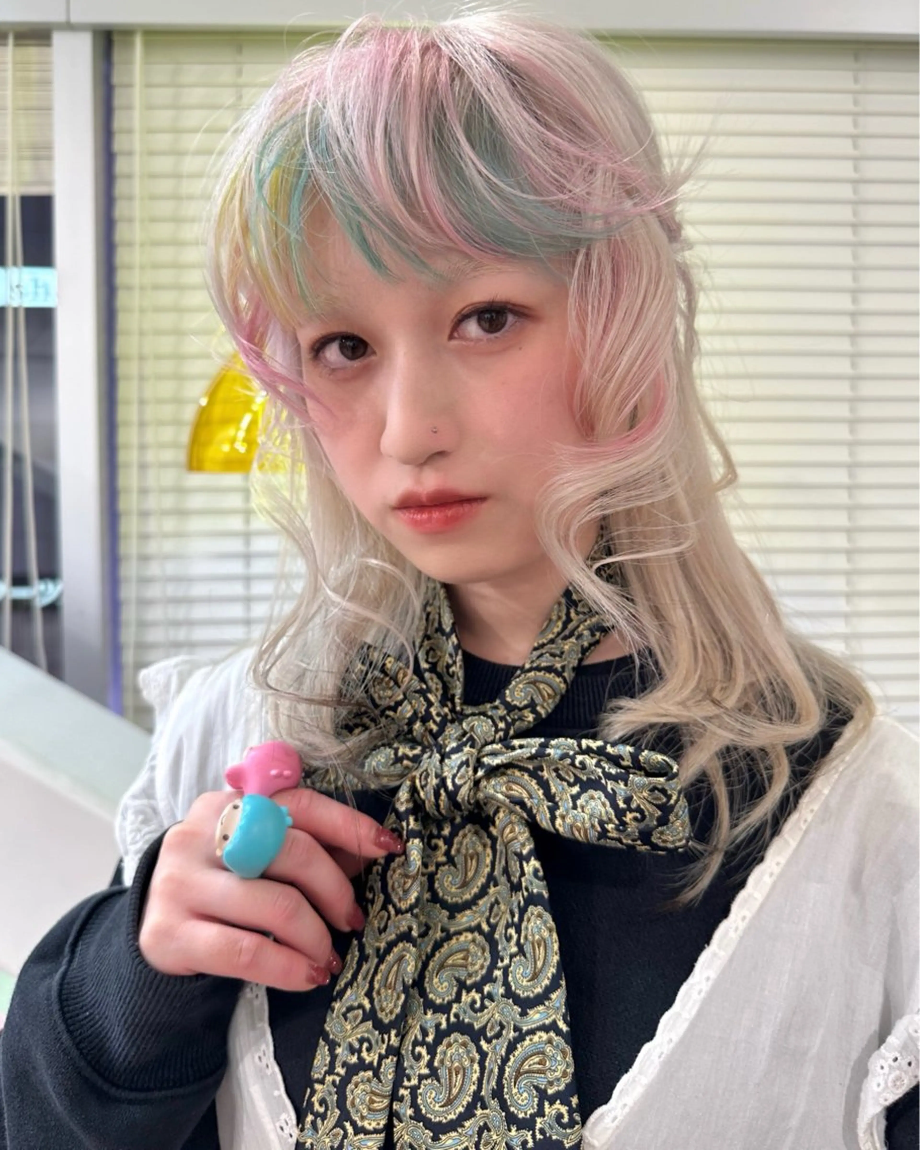 ロング ヘアカラー トリートメント 岩元 愛美のヘアスタイル