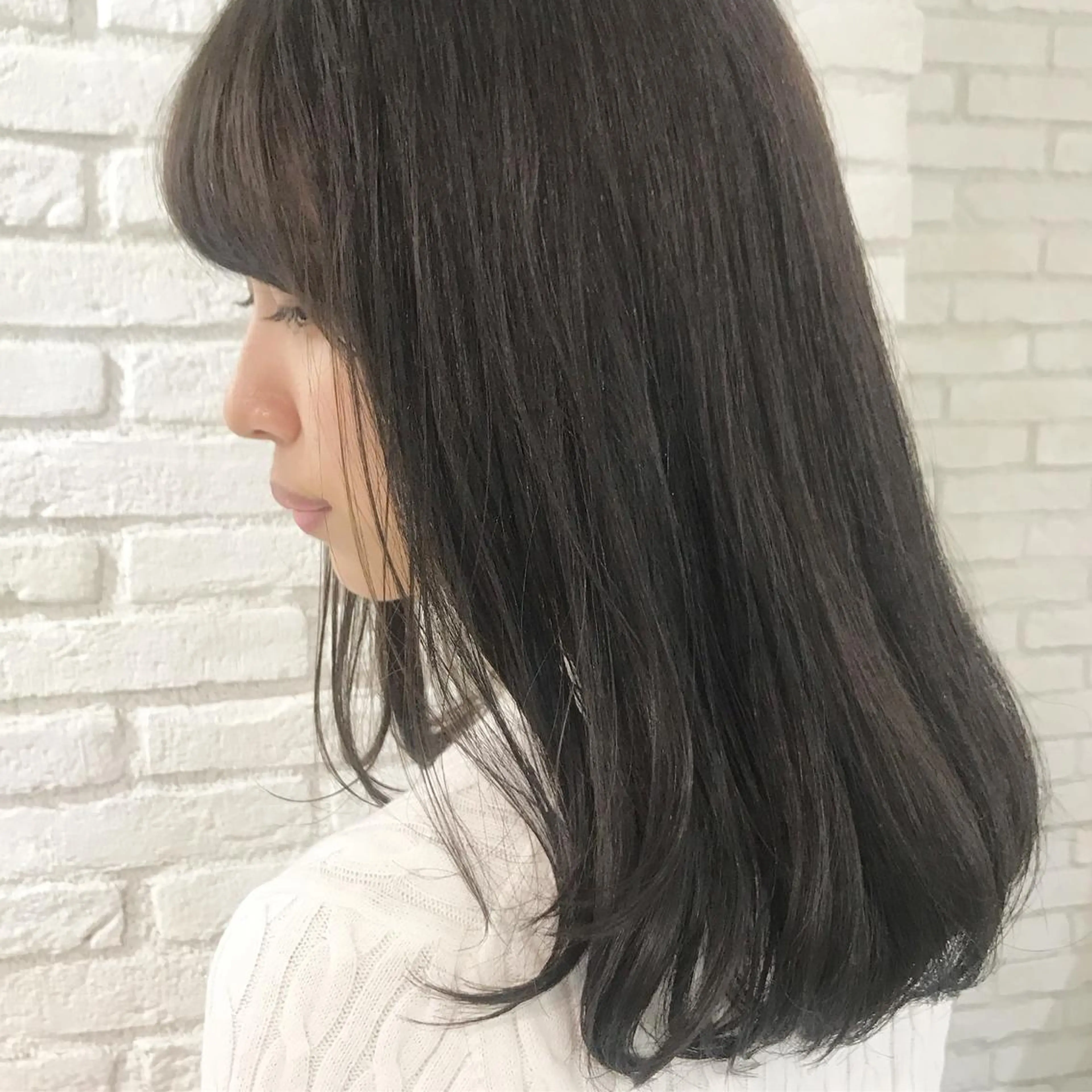 セミロング カラー 顔周りカット 伊 杏のヘアスタイル