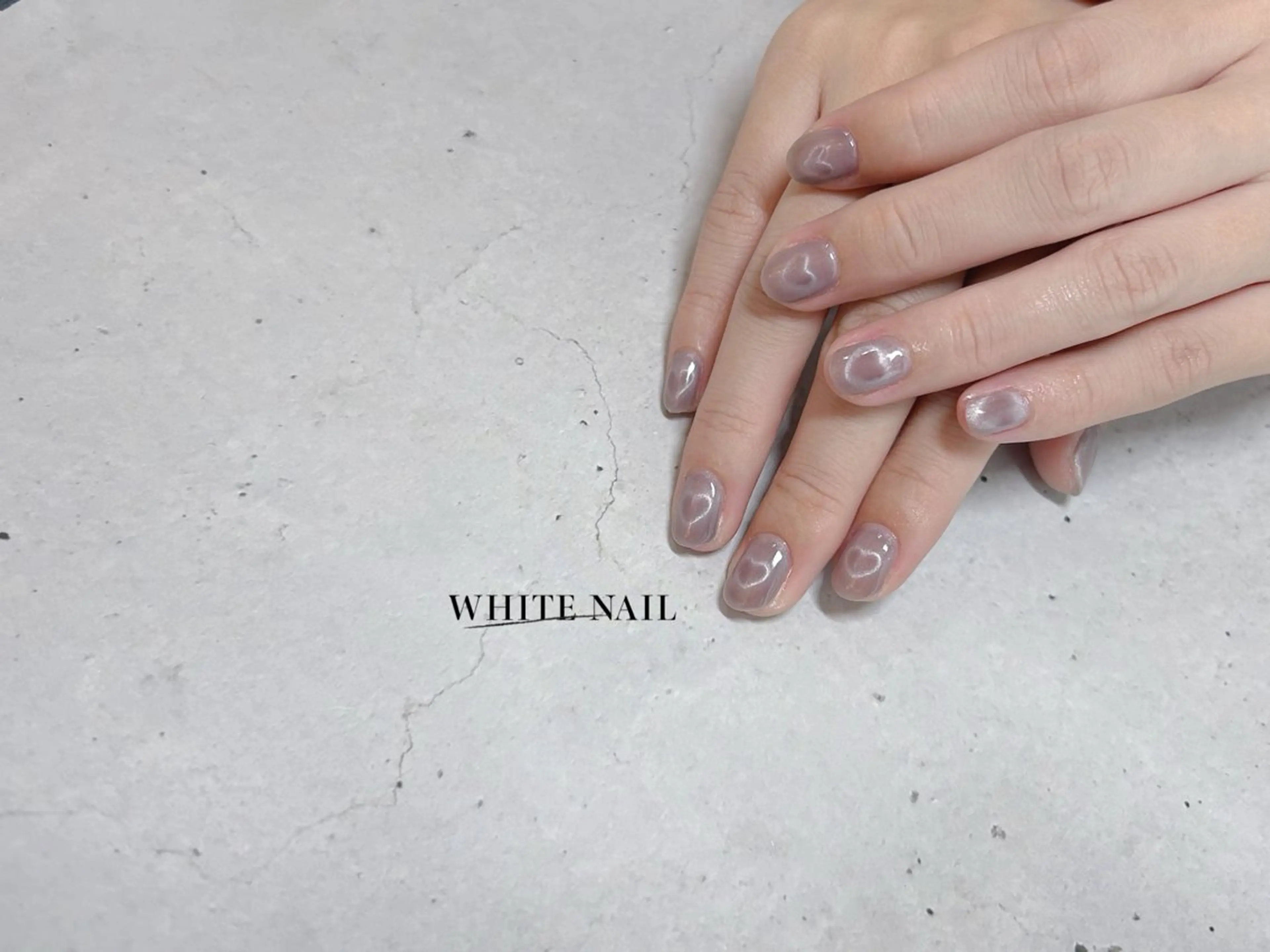ネイル ハート マグネットネイル ハンドネイル WHITE NAIL ホワイトネイルのネイルデザイン