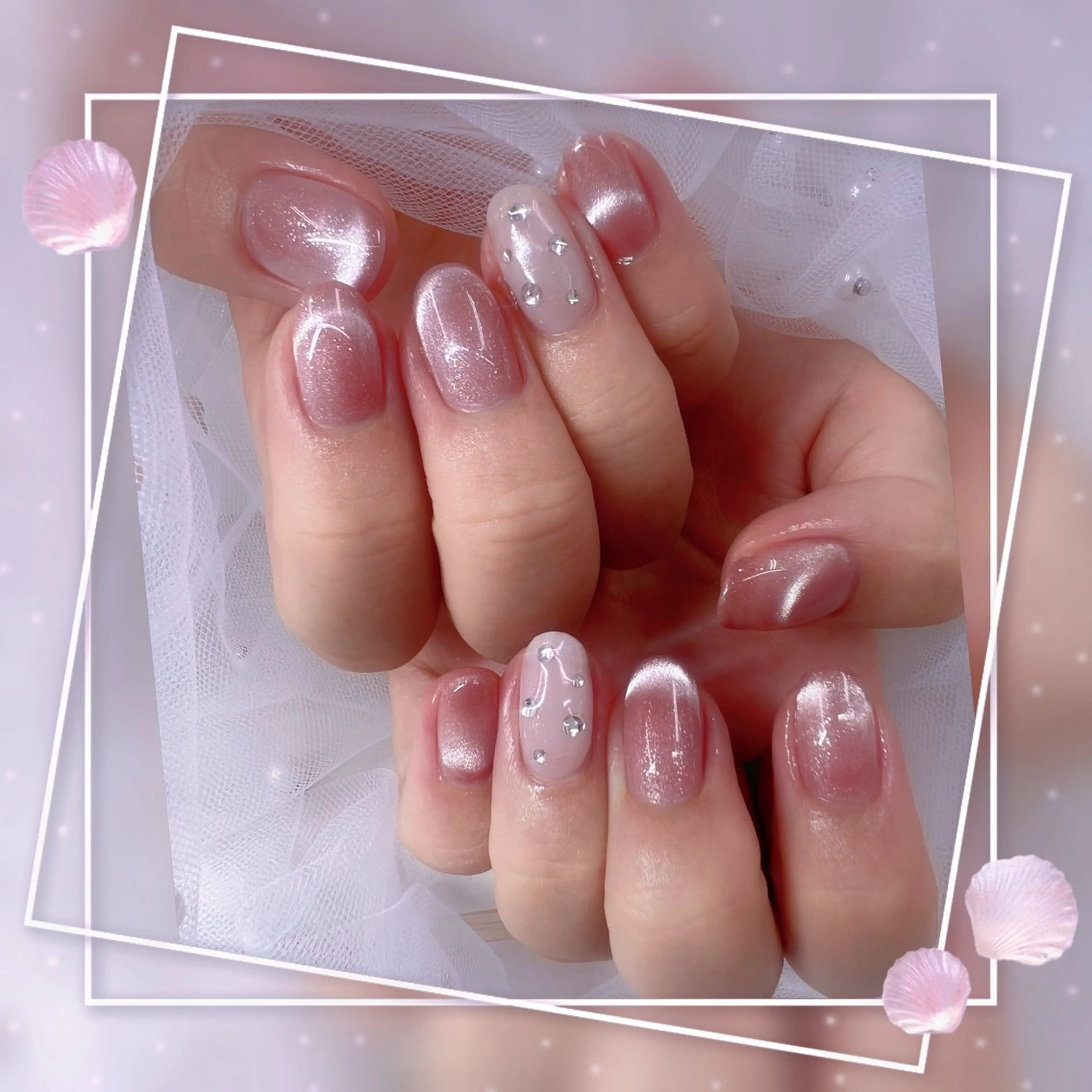 ネイル チークネイル フレンチネイル グラデーション マグネットネイル マグネットフレンチ Chill Nailsalonのネイルデザイン