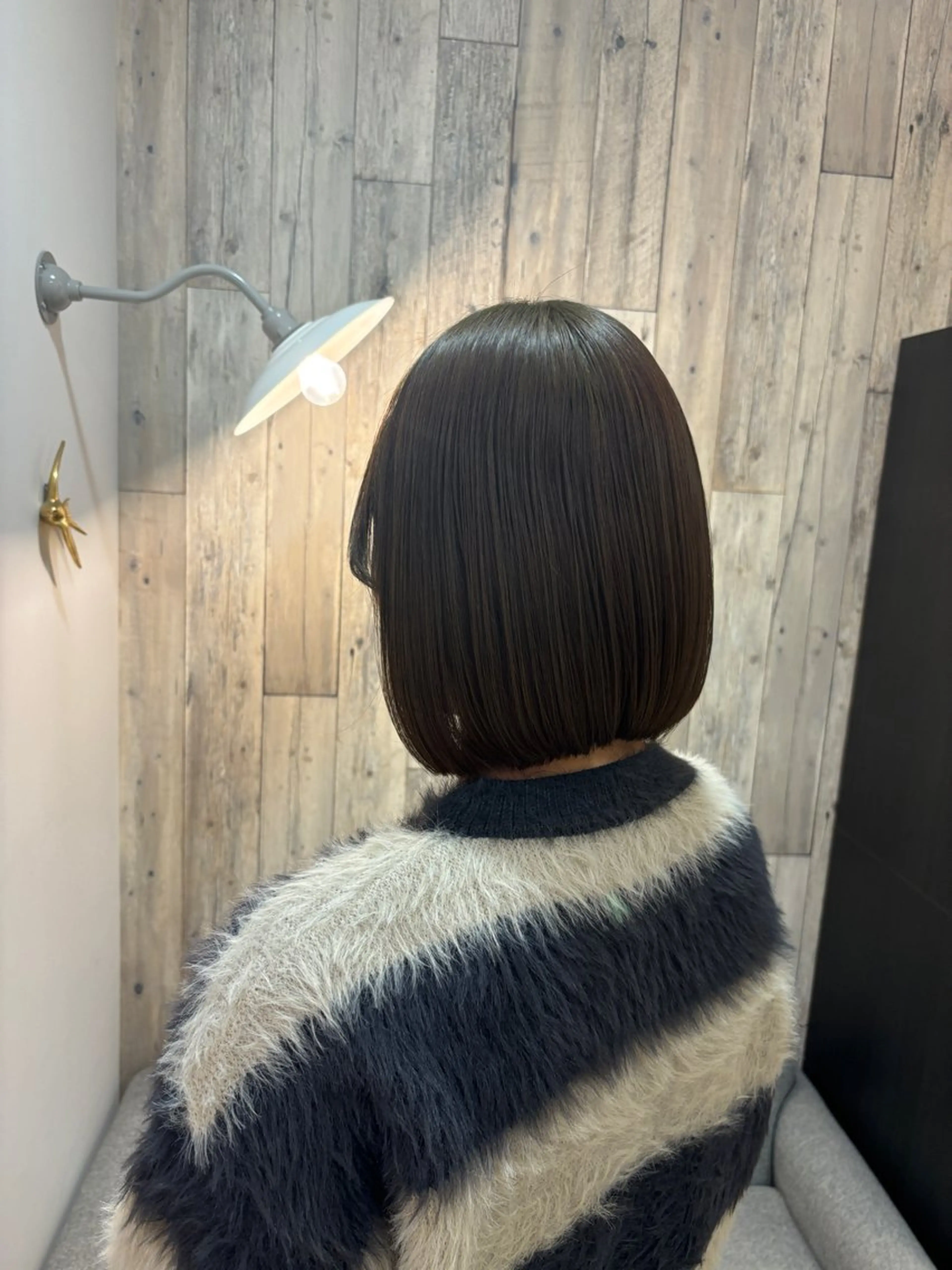 ショート カラー ヘアカラー 上村 七海のヘアスタイル