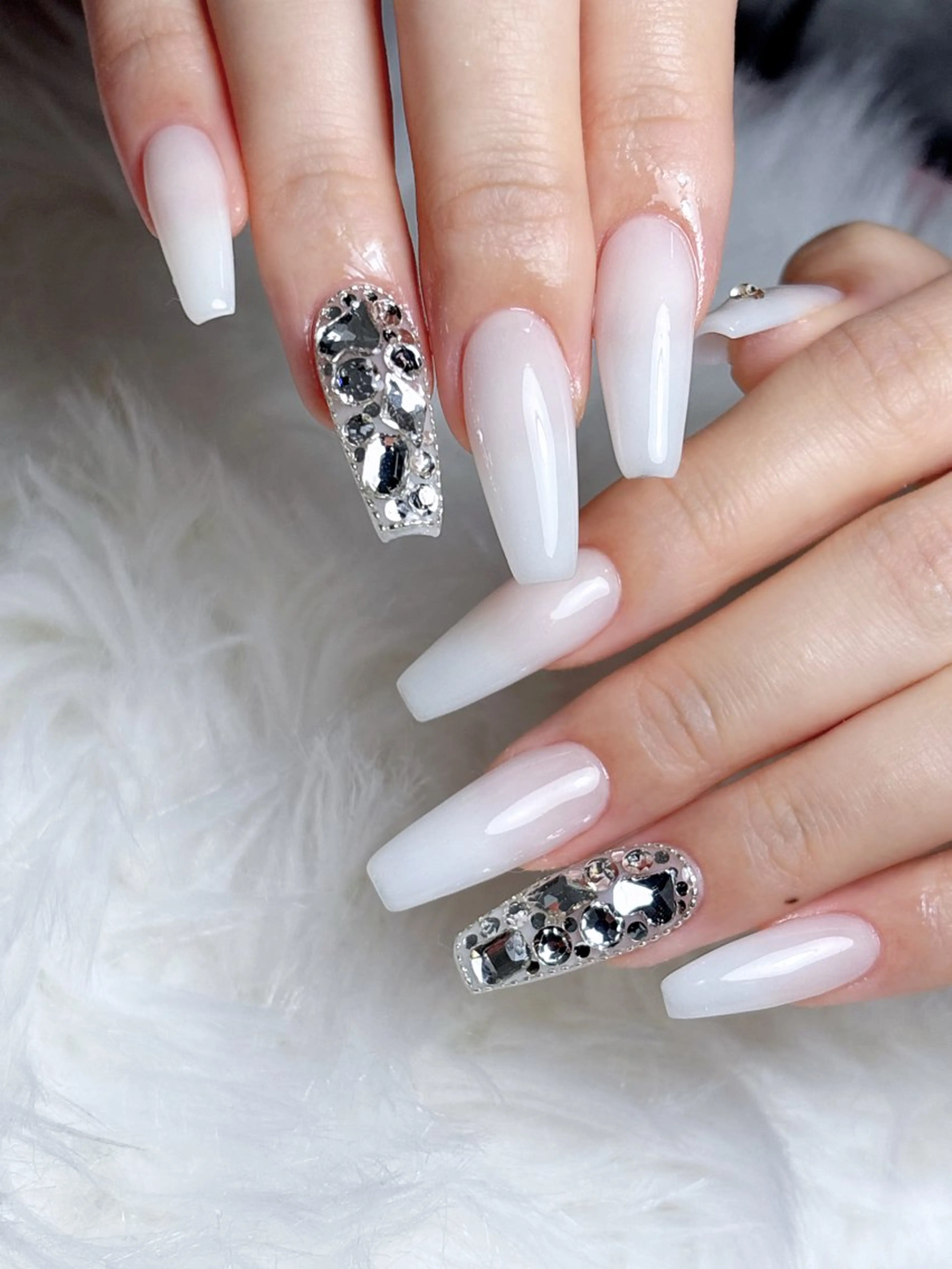 【スカルプ】4本アート/付け替えオフ込みの写真