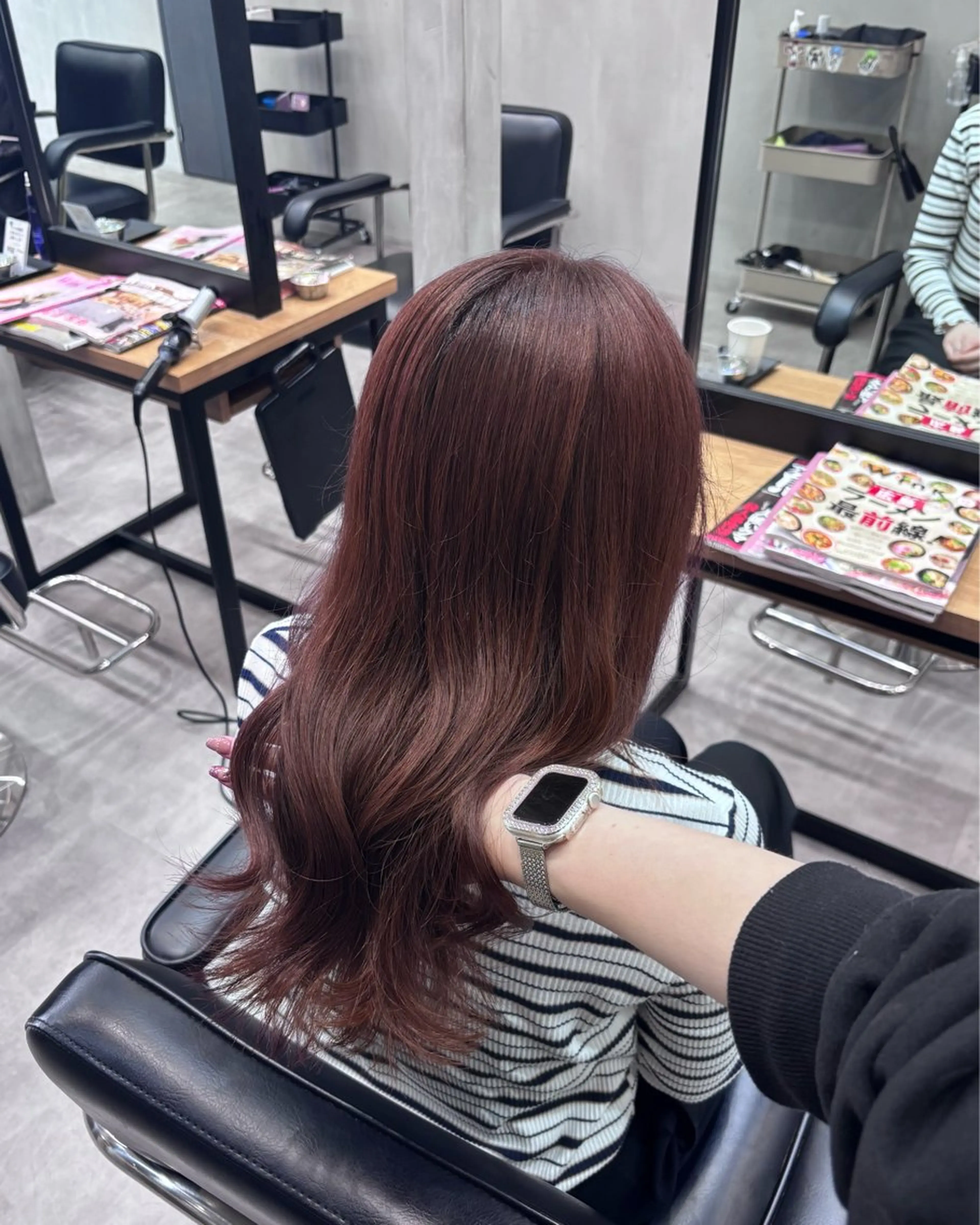 セミロング カラー ブラウンカラー レッドカラー レッドブラウン カット ヘアカラー トリートメント 片平 帆香のヘアスタイル