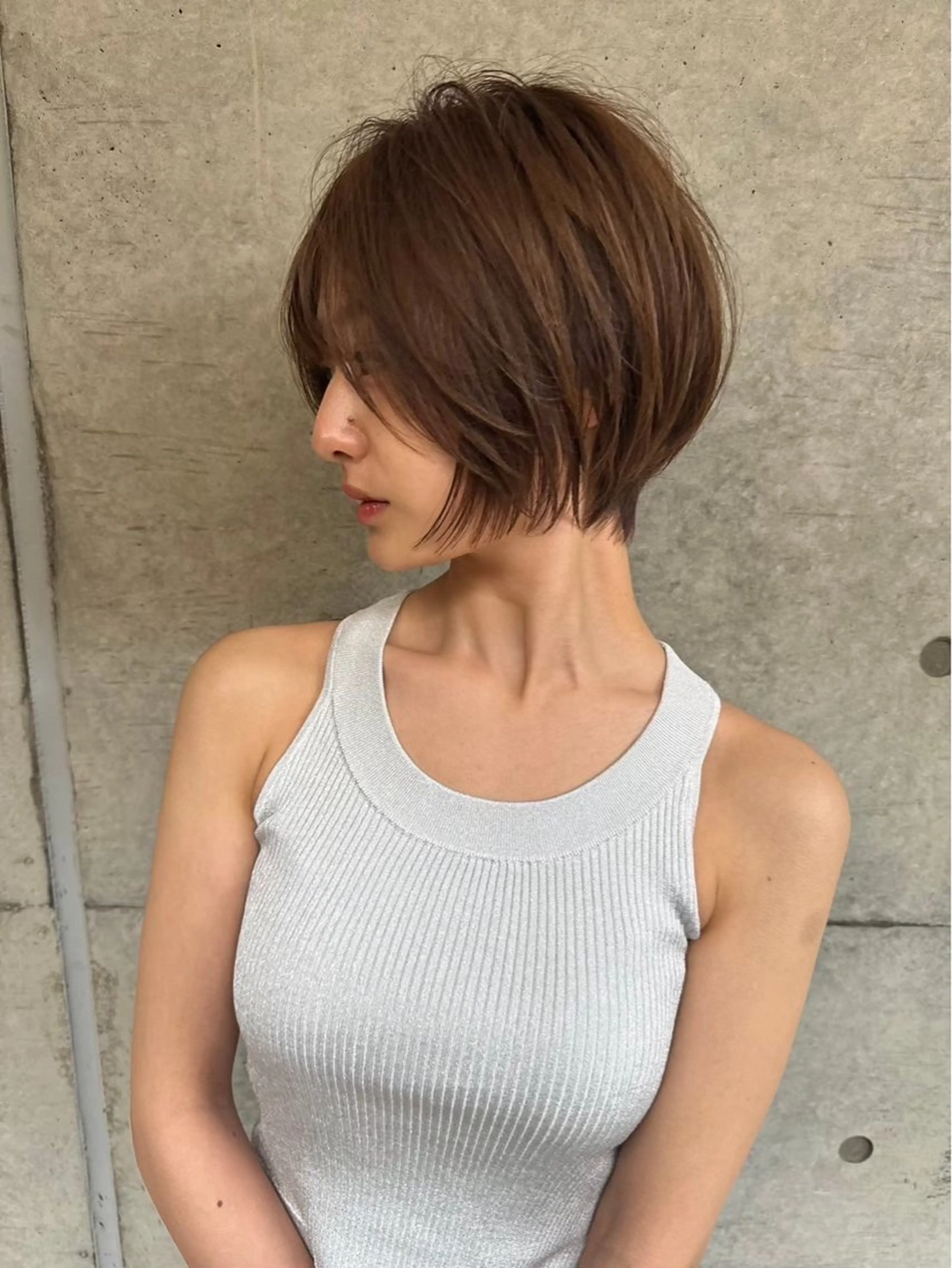 ショート くびれヘア 顔周りカット ハッシュカット 髪質改善 韓国風ヘア カット ヘアカラー トリートメント 博多ベージュ 🐻松井傑のヘアスタイル