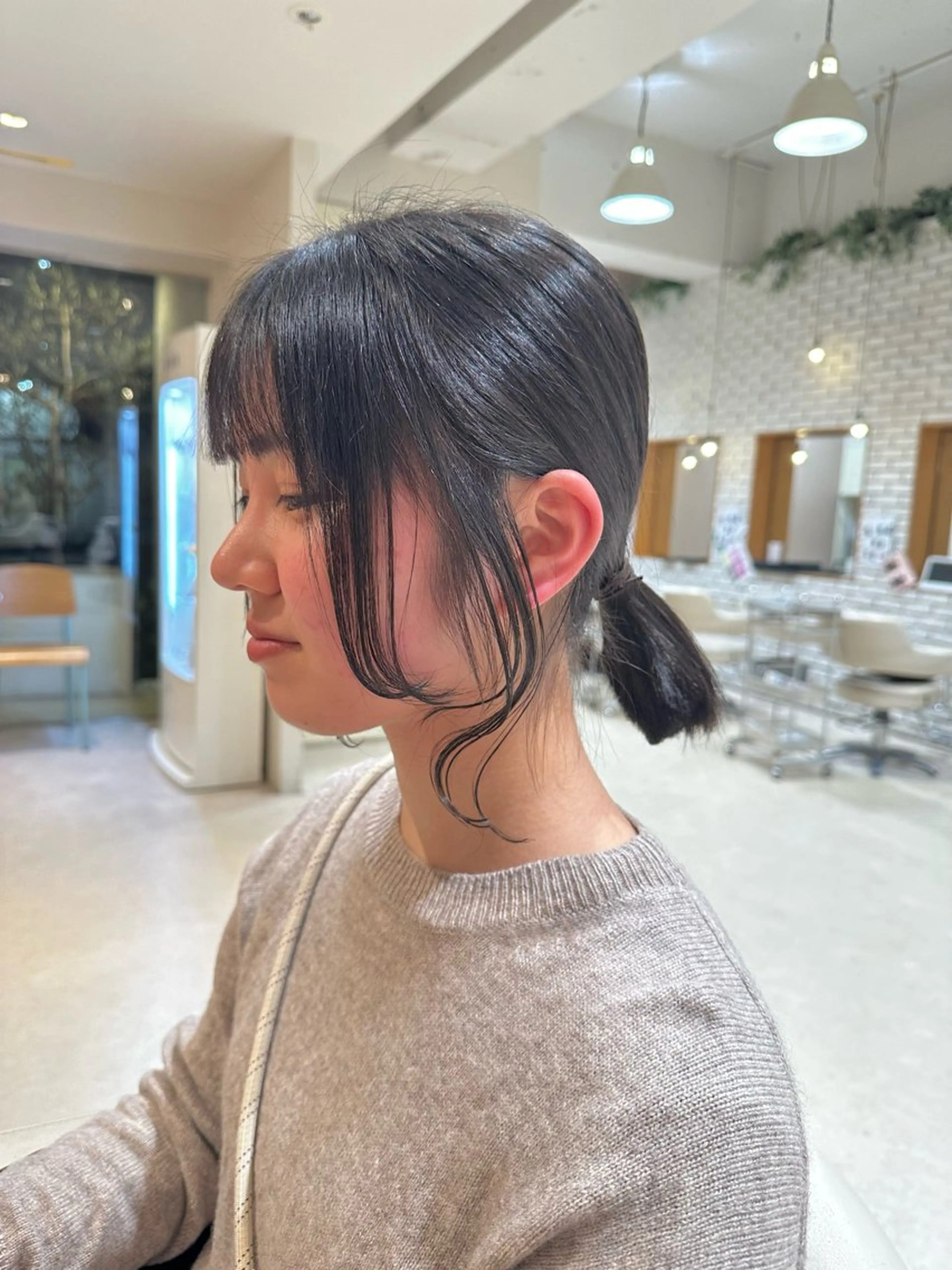 ミディアム 顔周りカット レイヤーカット 梅本 夢香のヘアスタイル