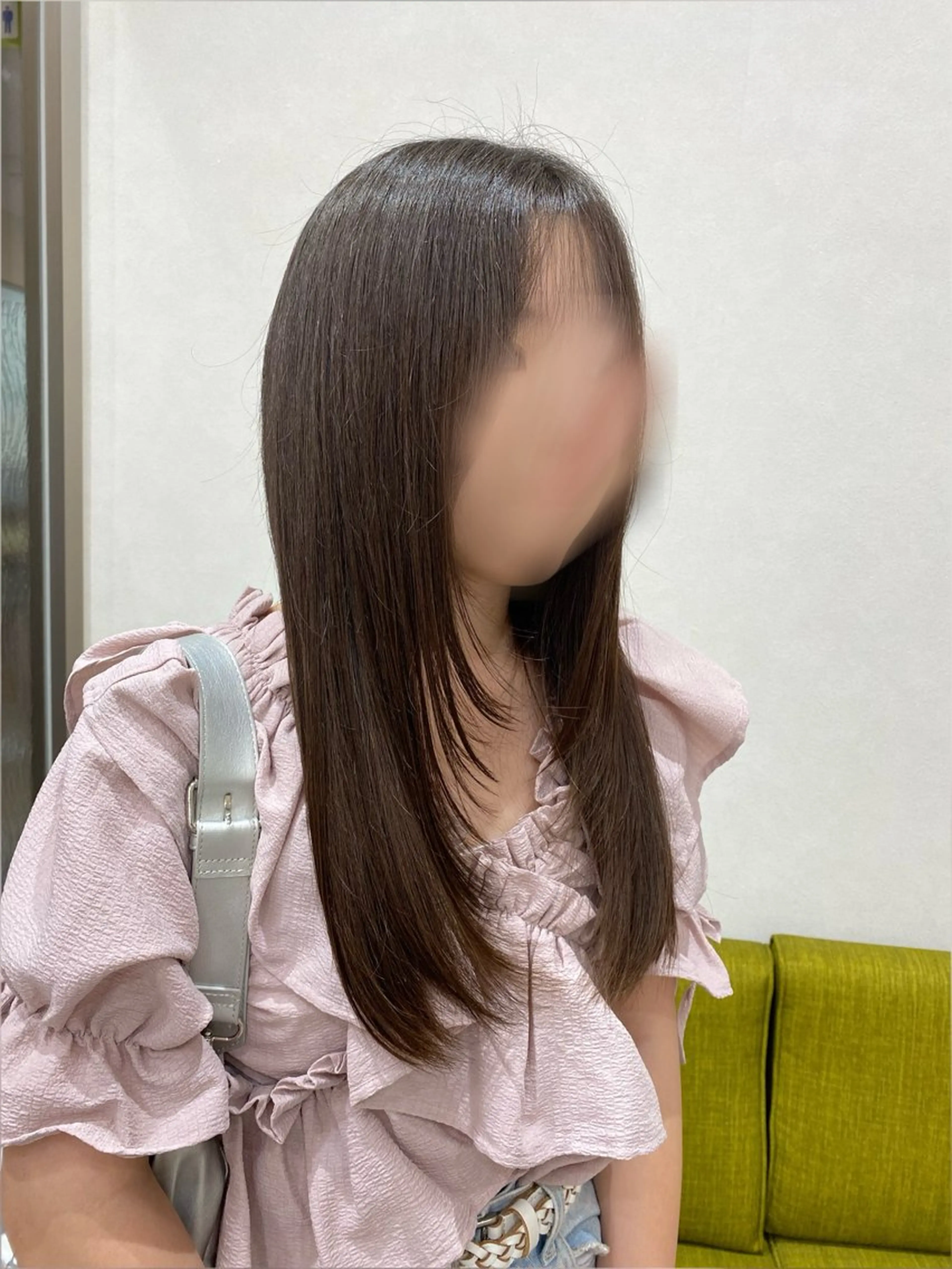 ロング 顔まわりレイヤー 顔周りカット 韓国風ヘア レイヤーカット 萩原 彩音のヘアスタイル
