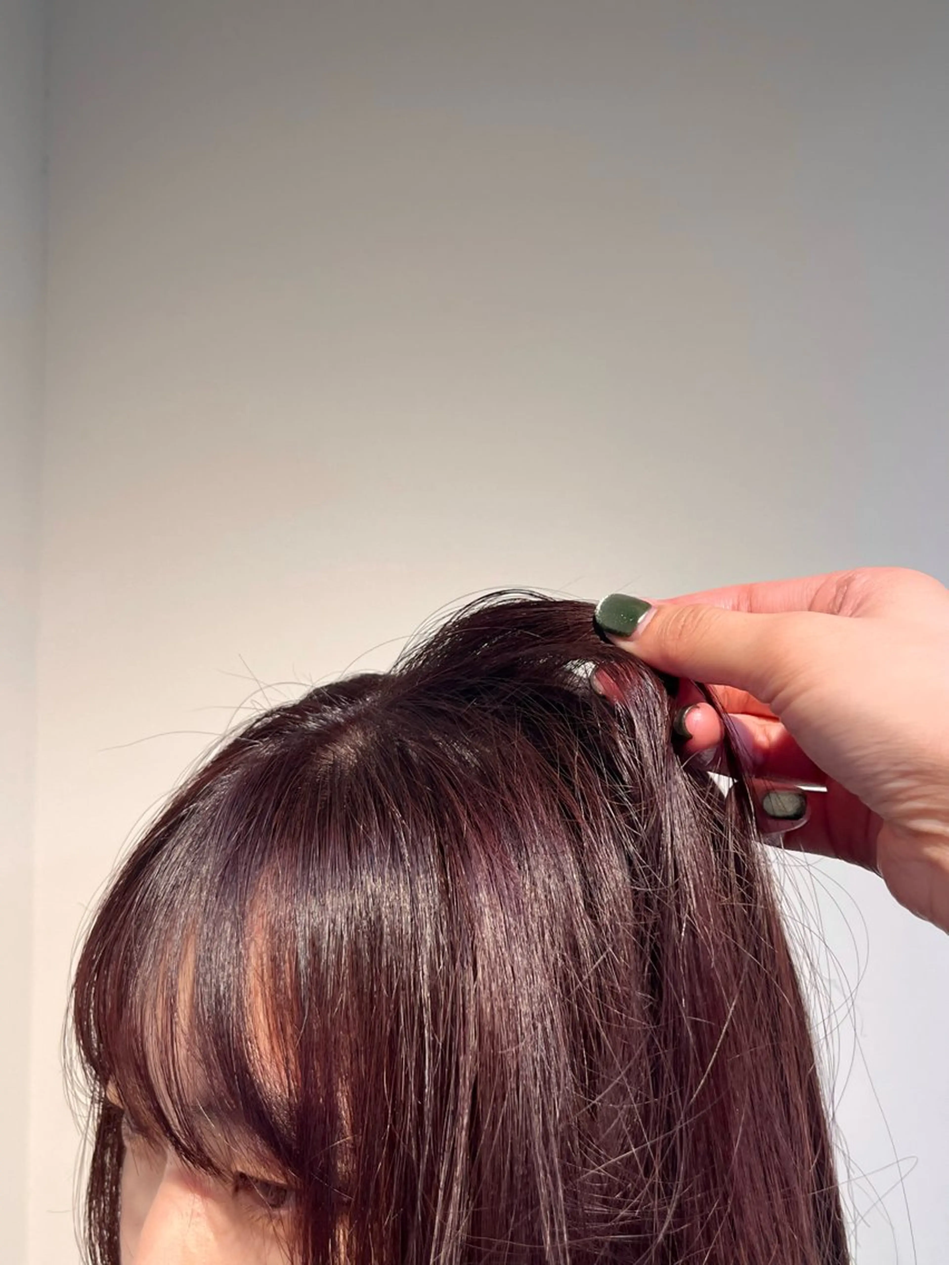 カラー ブリーチ ラベンダーカラー ブリーチなしカラー 本木下朋花/髪質 改善×ダブルカラーのヘアスタイル