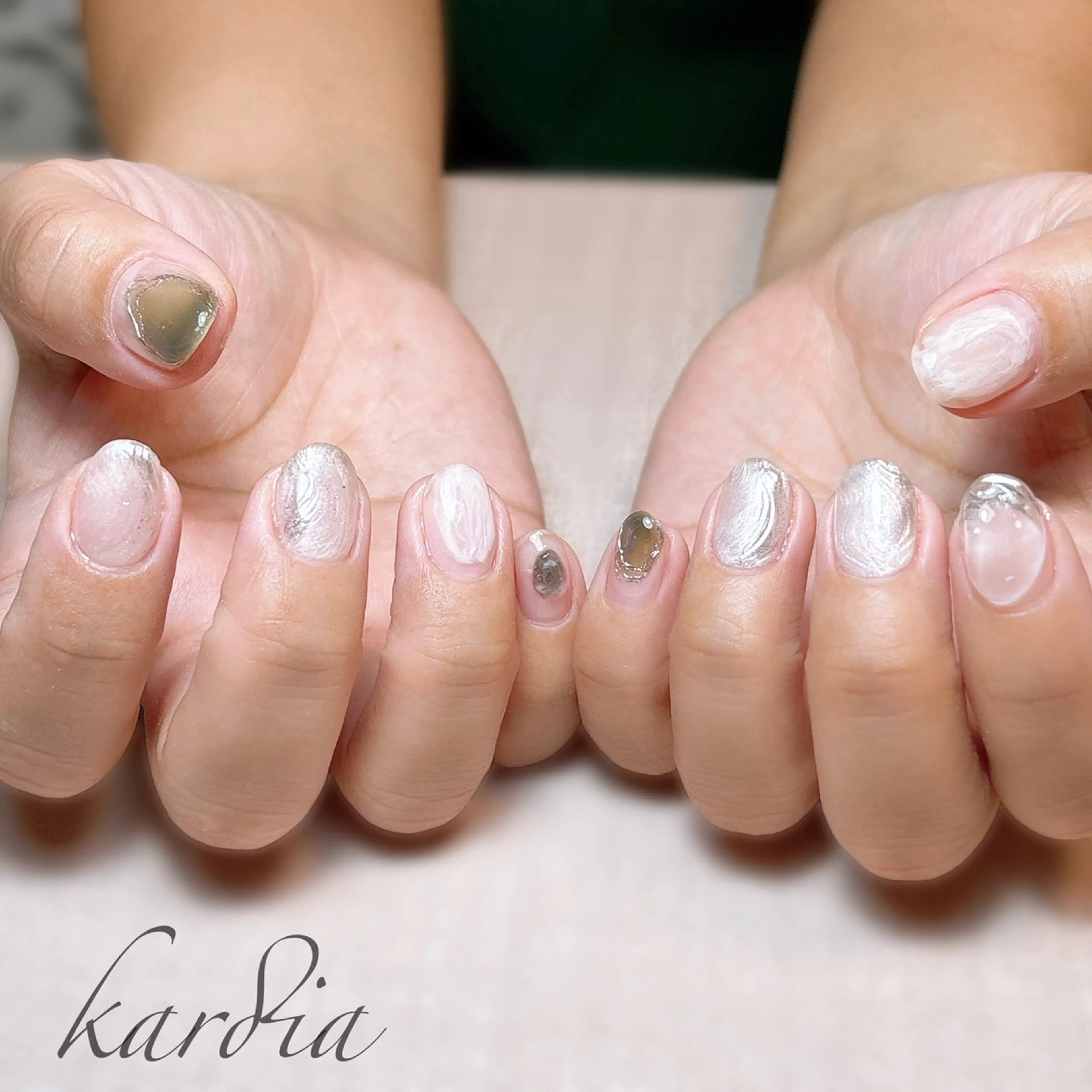 ネイル καρδιά -ｶﾙﾃﾞｨｱ-のネイルデザイン