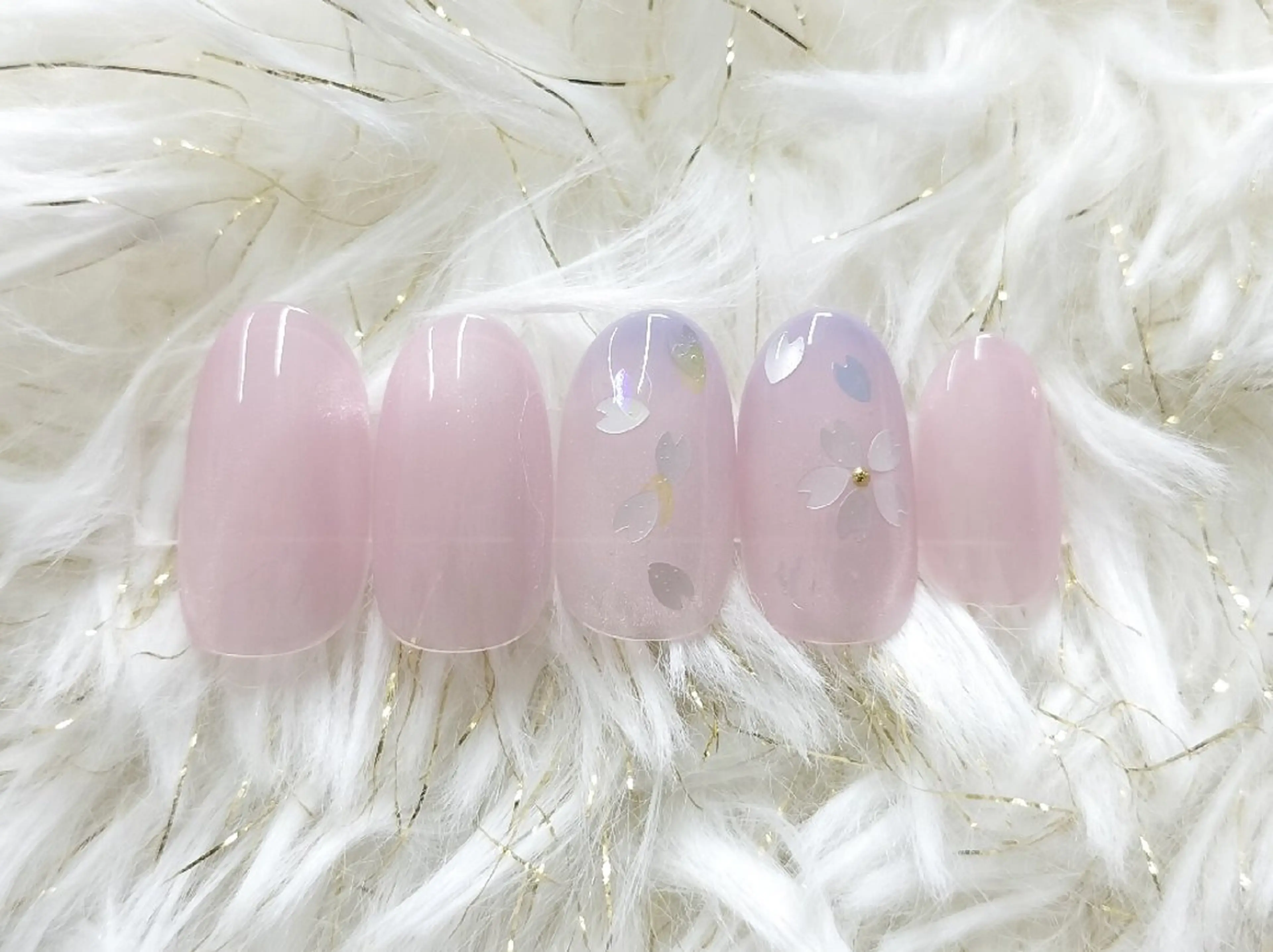 ネイル She by M. Ryoukaのネイルデザイン