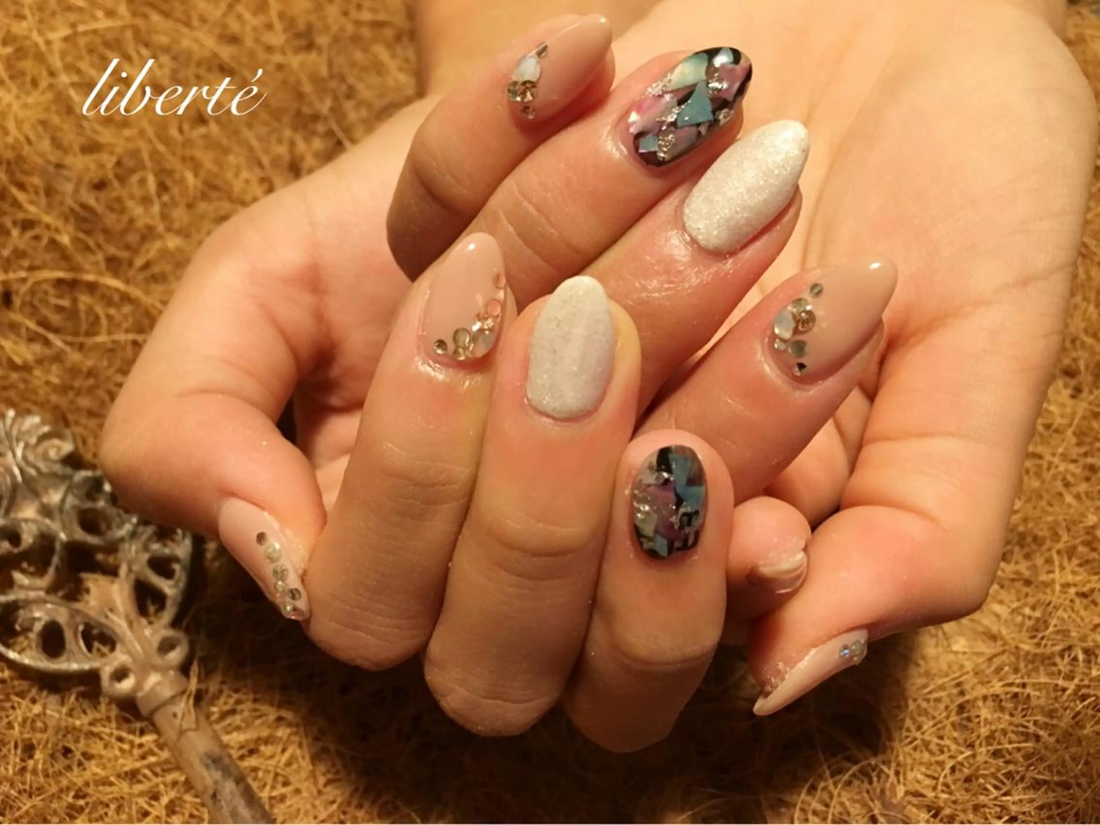 ネイル liberté (リベルテ)のネイルデザイン