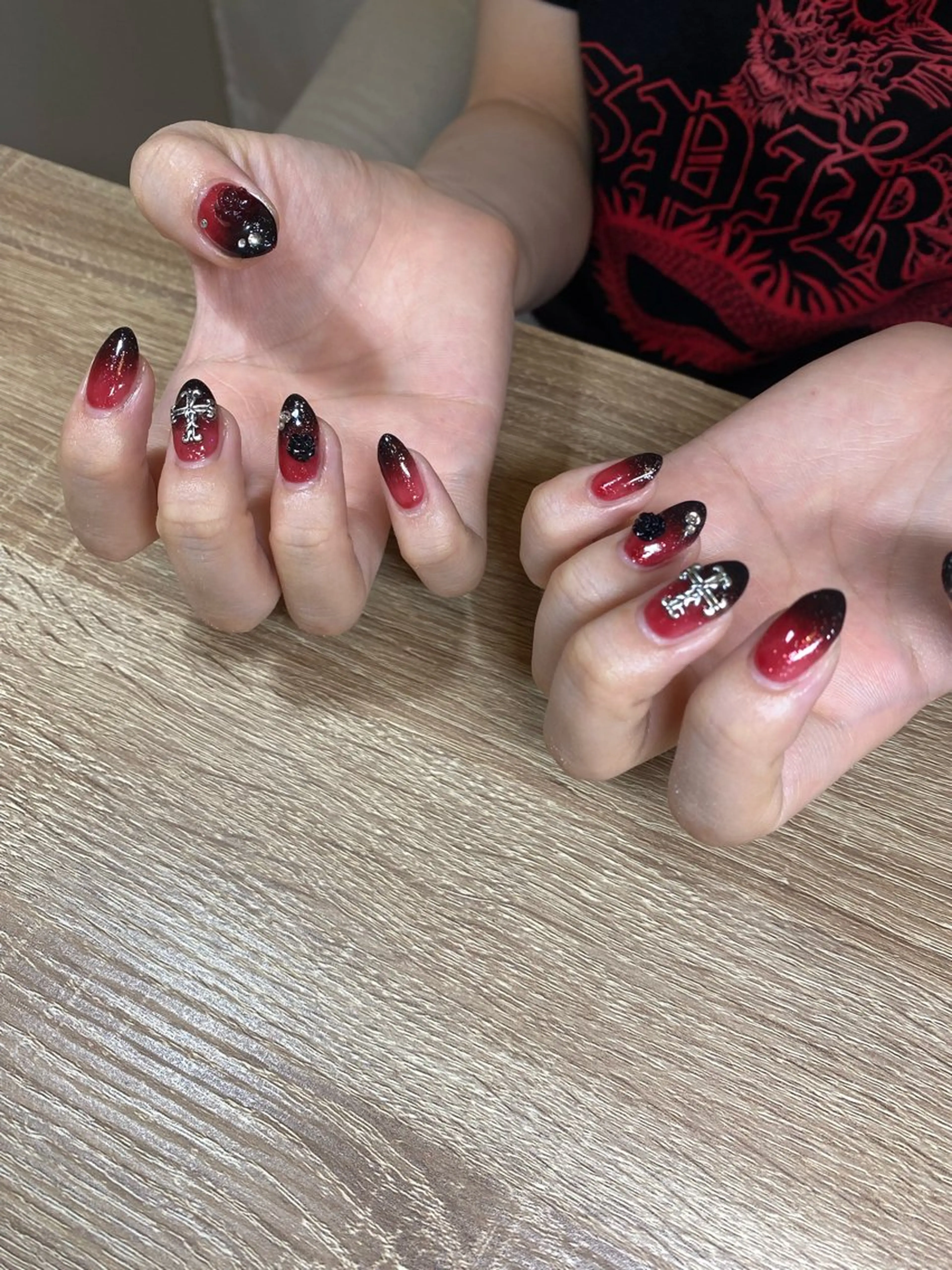 ネイル ZIA所属・小林 優花のネイルデザイン