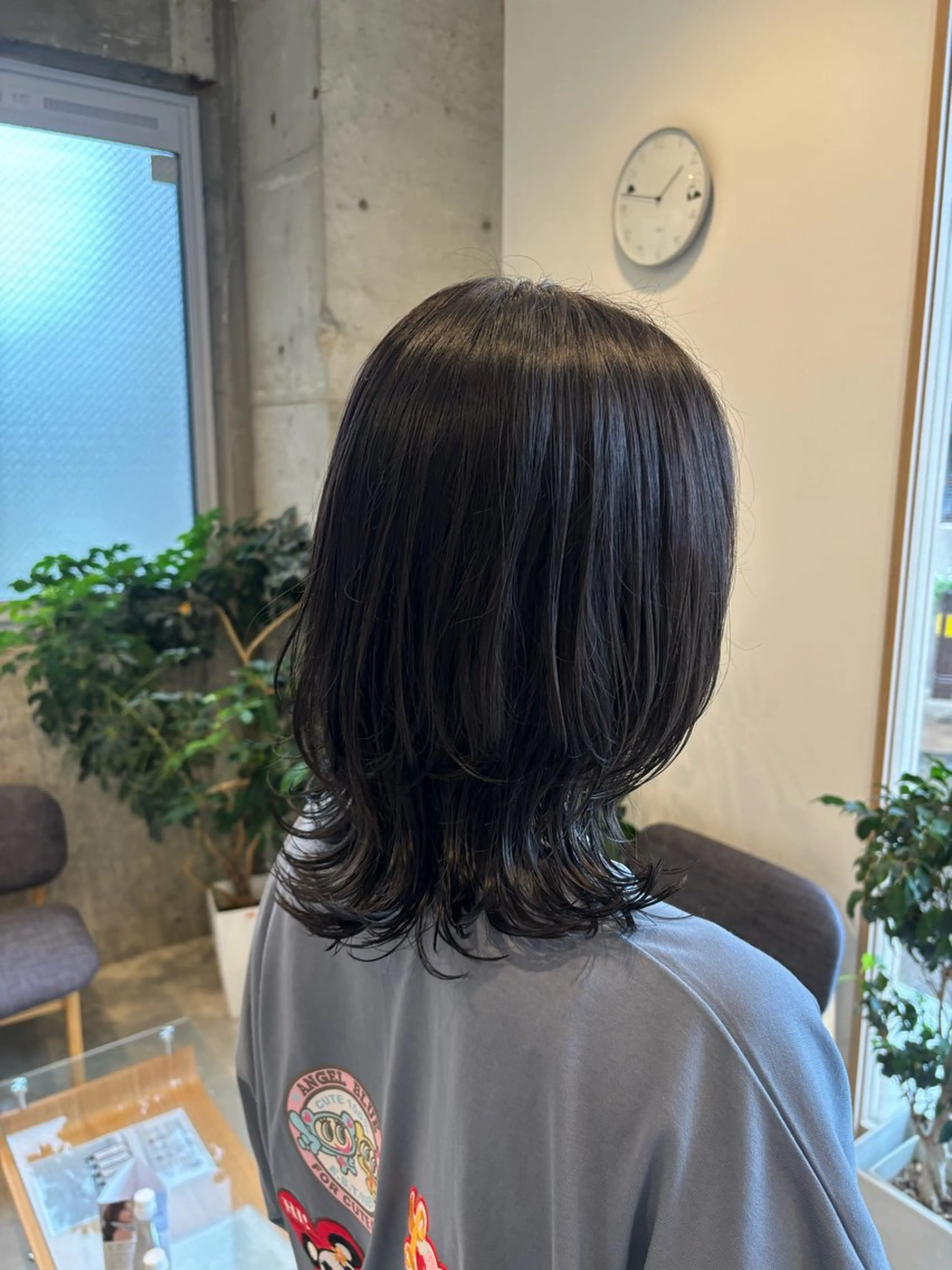 セミロング レイヤーカット🥀/ 大曽根🤍yuukaのヘアスタイル