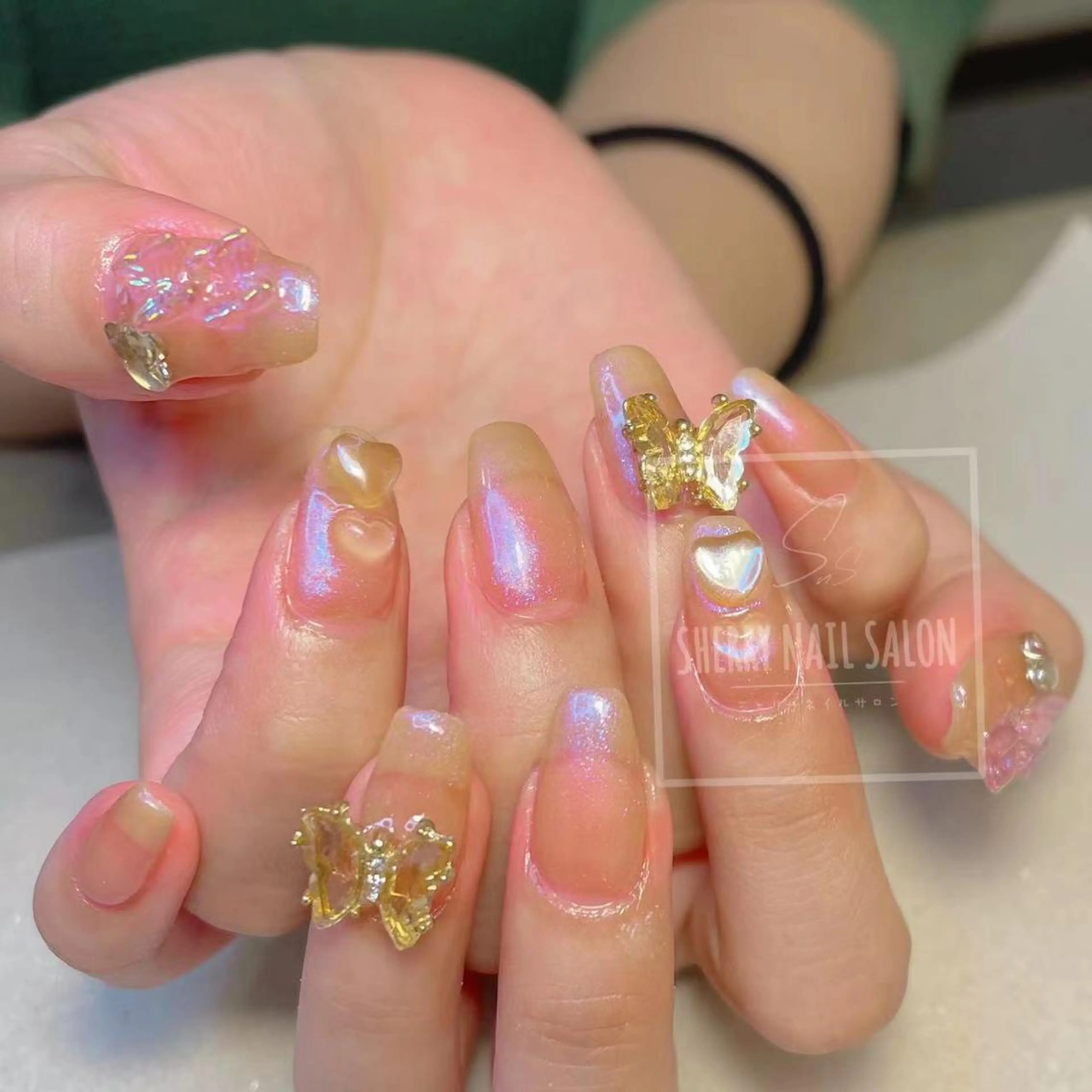 ネイル チークネイル 長さ出し ジェルネイル グラデーション 氷ネイル・うるうるネイル 萌 自宅ネイルサロンのネイルデザイン