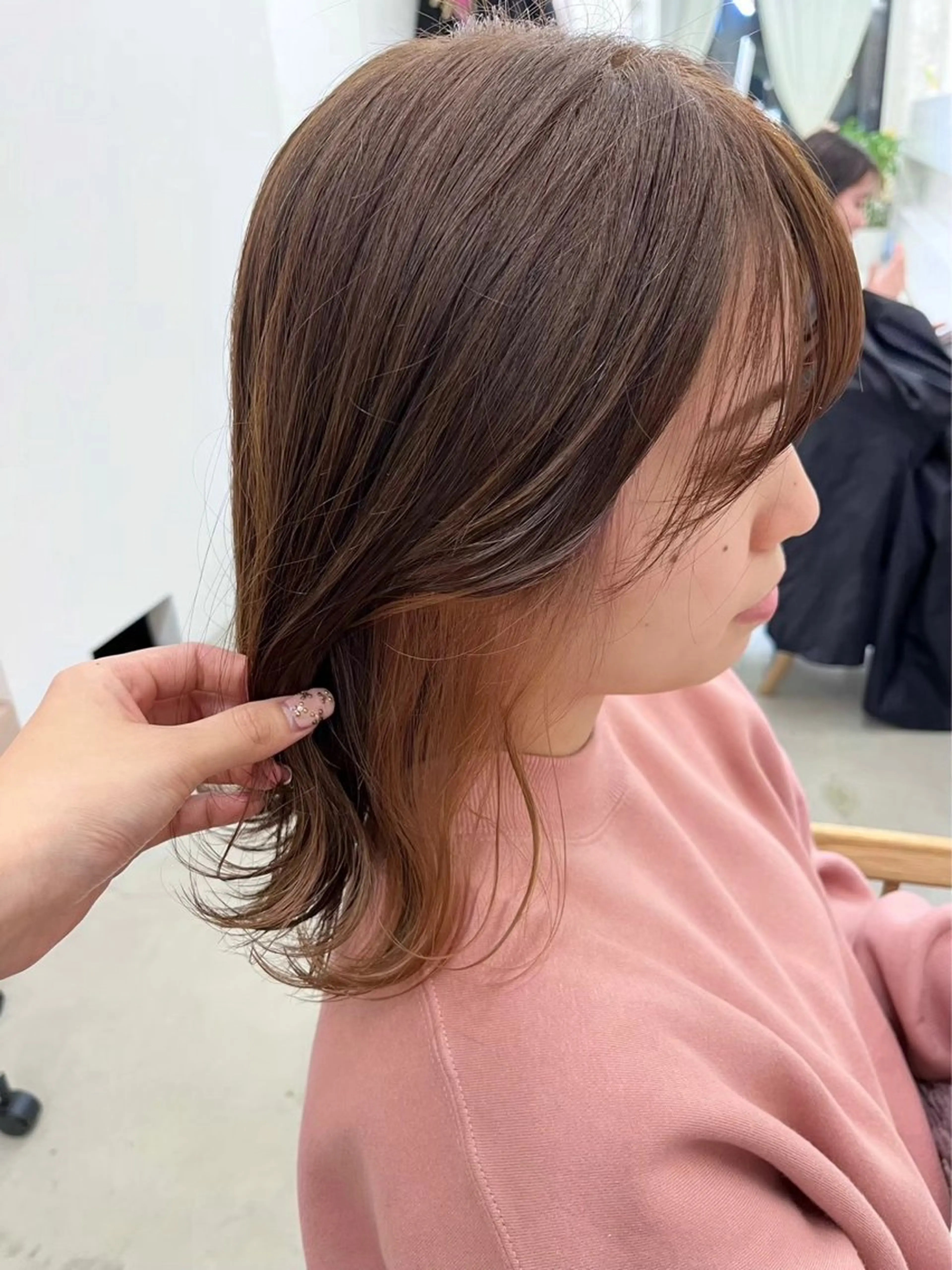 🎀ブリーチ🎀インナーカラー+COTAトリートメント＋長さ料金土日祝　+1100の写真