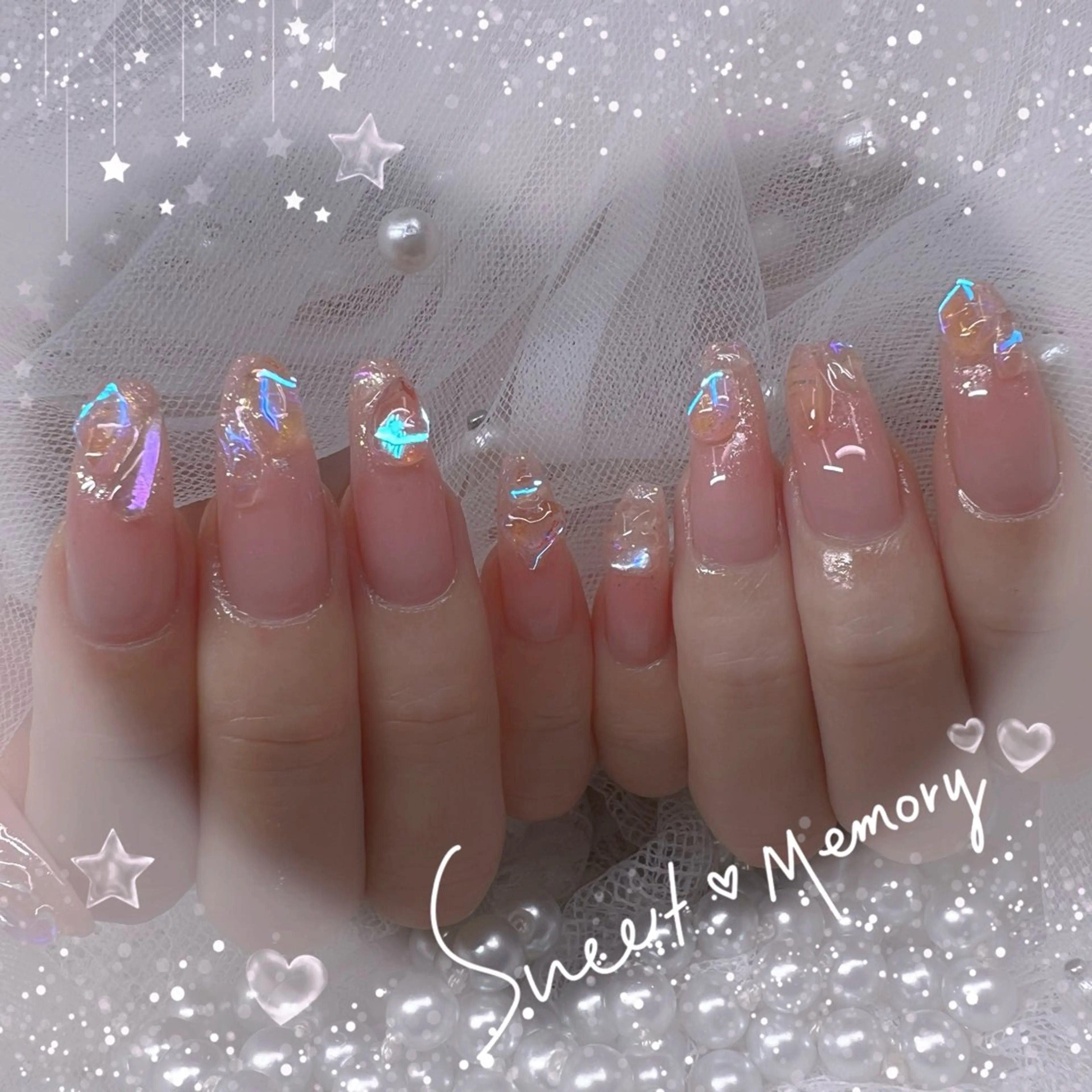 ネイル チークネイル フレンチネイル ガーリー ガラスフレンチ グラデーション ハンドネイル ハンドケア Chill Nailsalonのネイルデザイン
