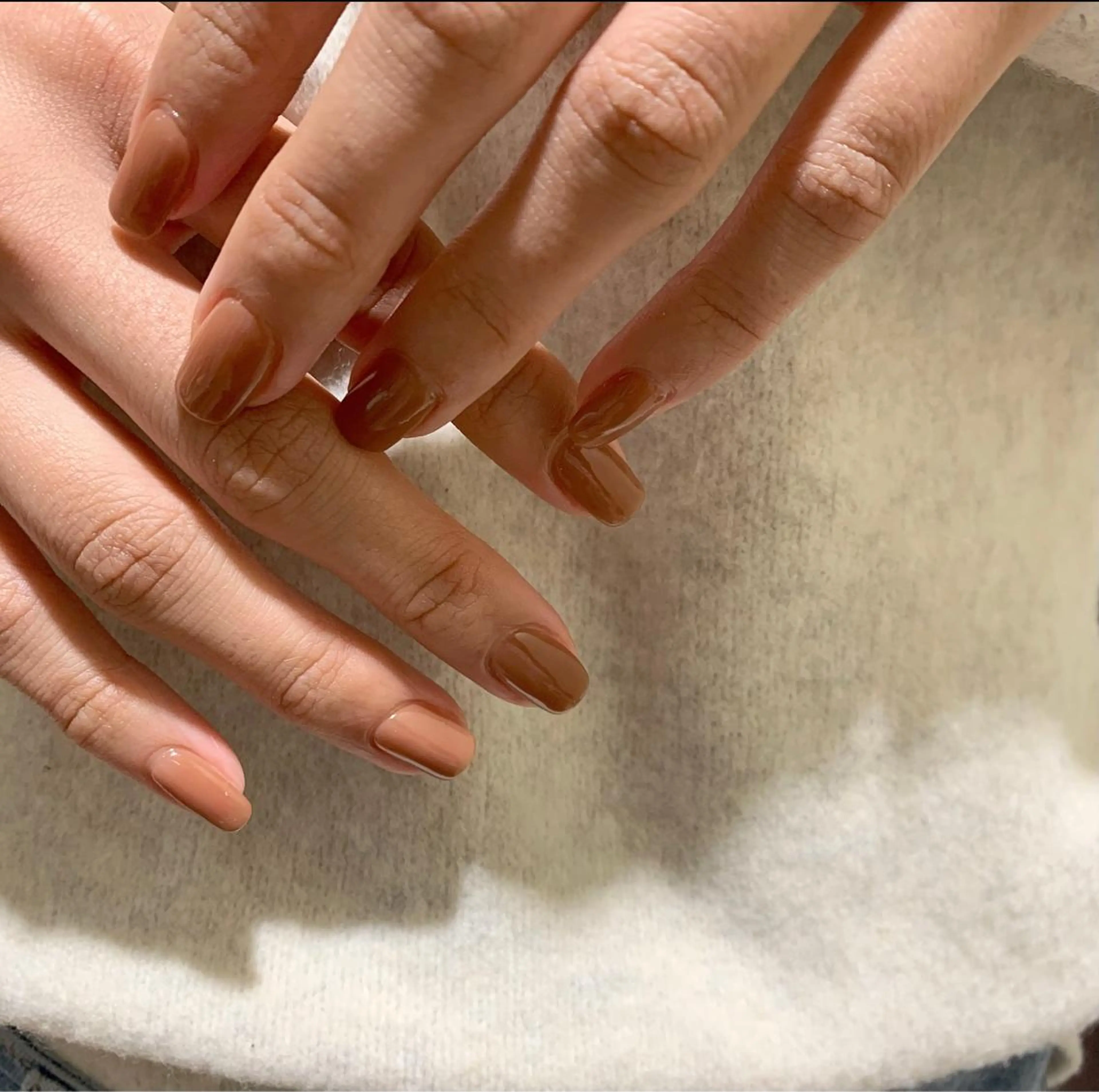 ネイル ブラウン ハンドネイル 佐藤 穂乃香のネイルデザイン