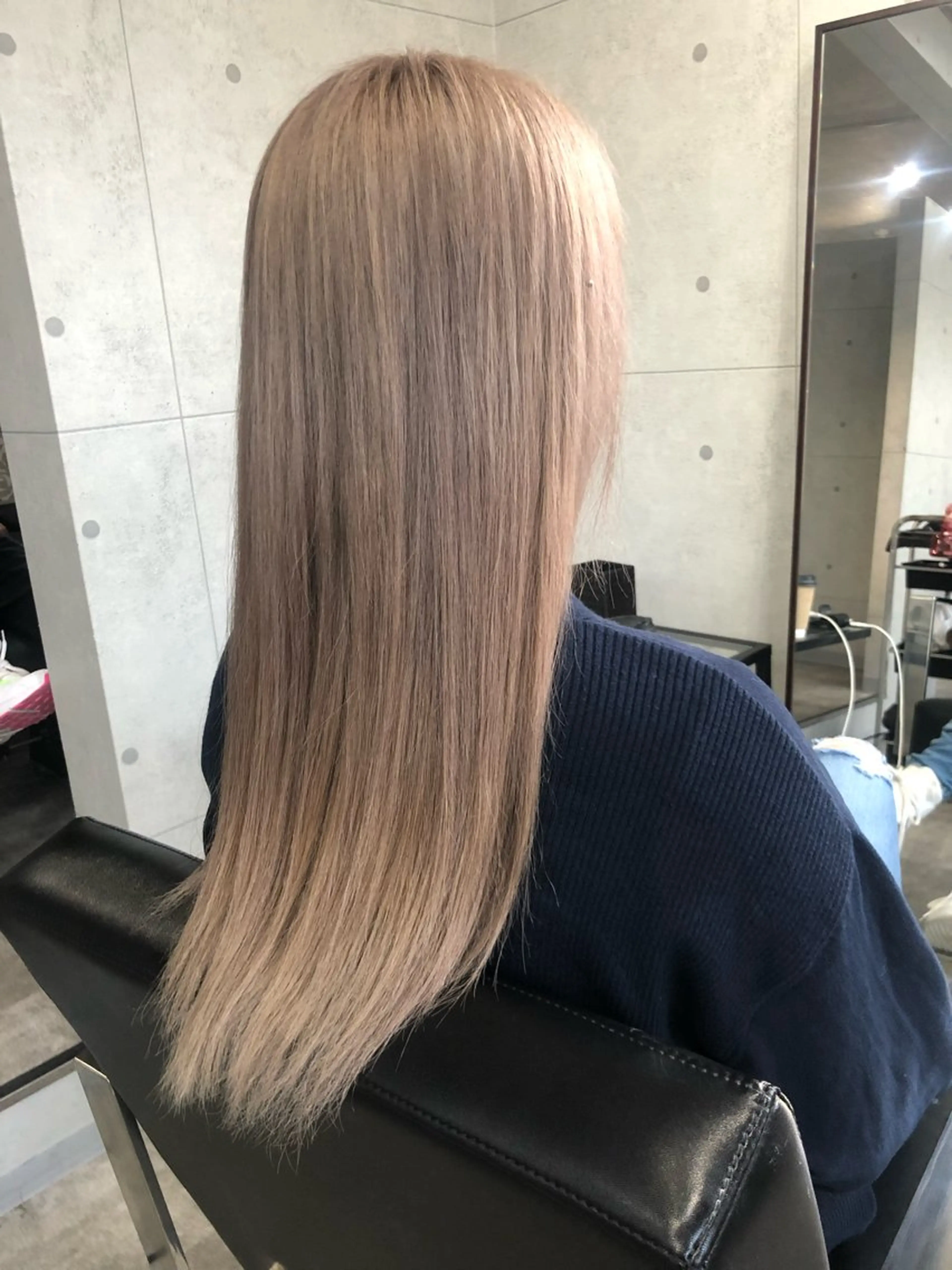 セミロング ショートボブ ボブ ハイライト 髪質改善 レイヤーカット カット ヘアカラー REVE美容室 REVEマツエクのヘアスタイル